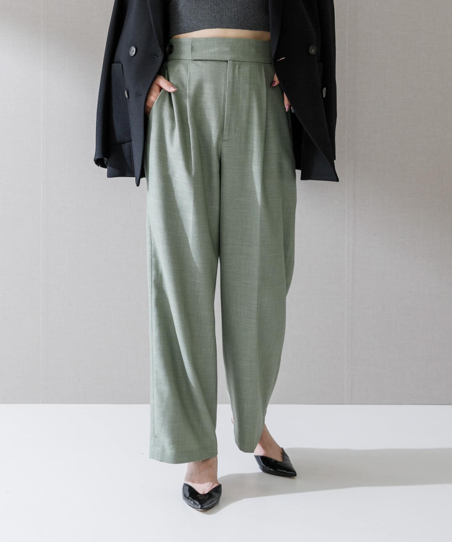 身長：168cm サイズ：38