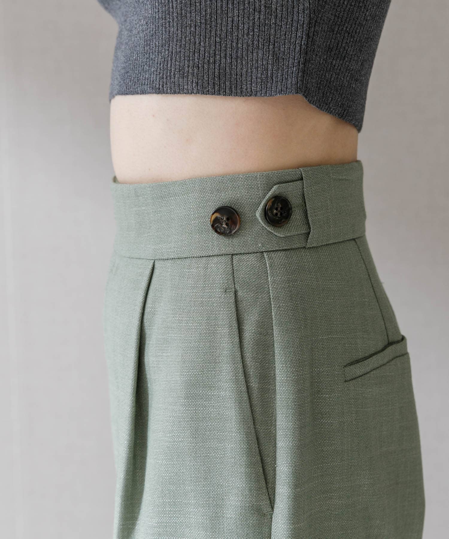 身長：168cm サイズ：38