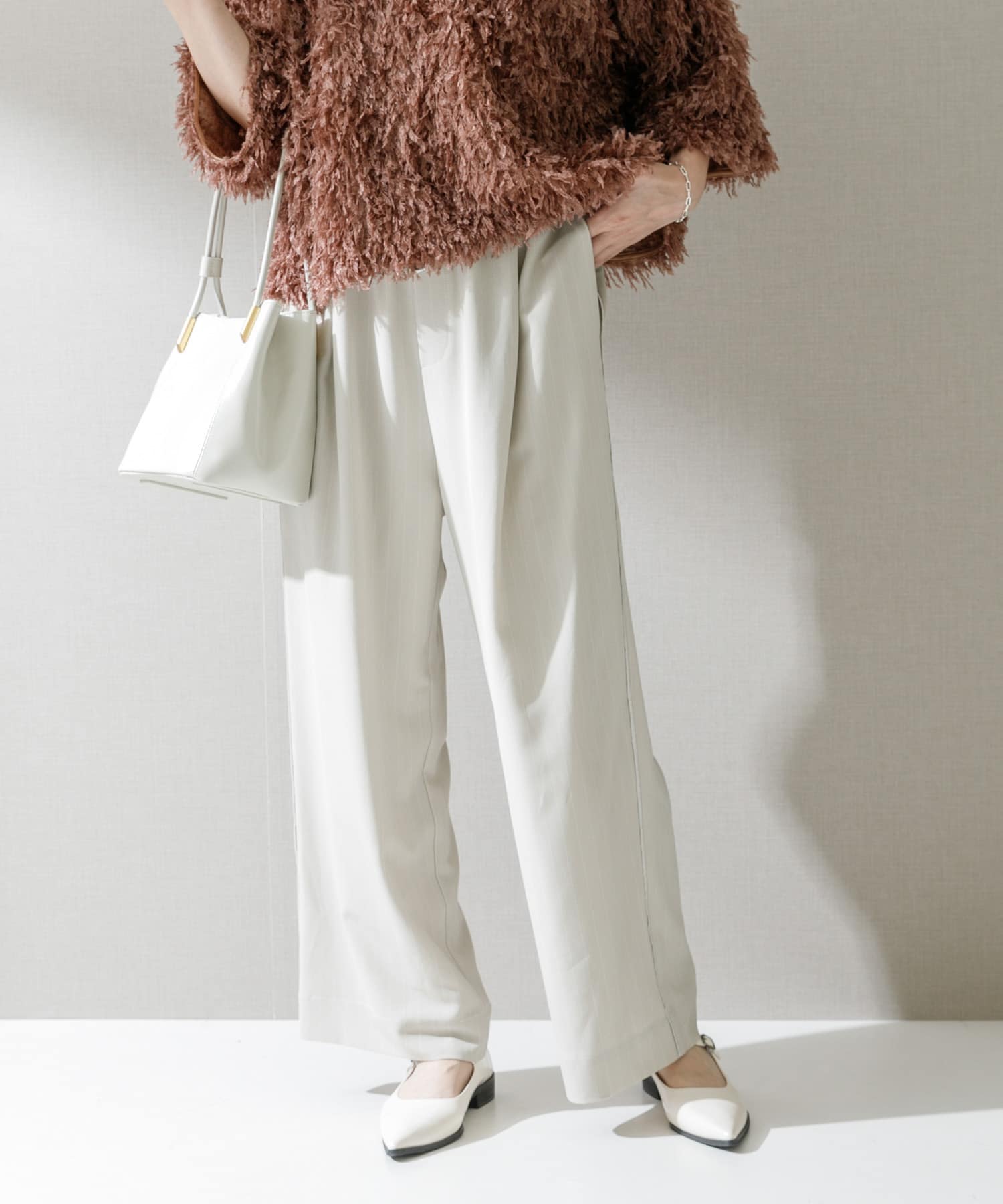 L.BEIGE