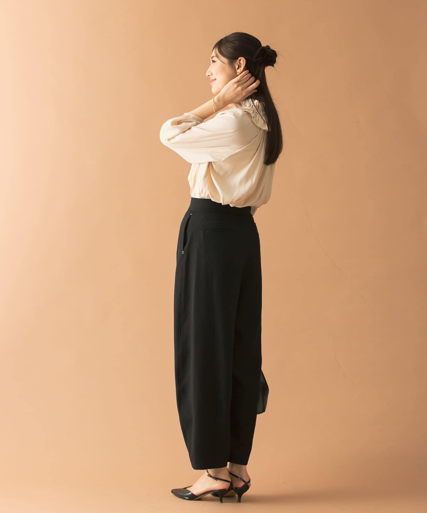 身長：169cm サイズ：38