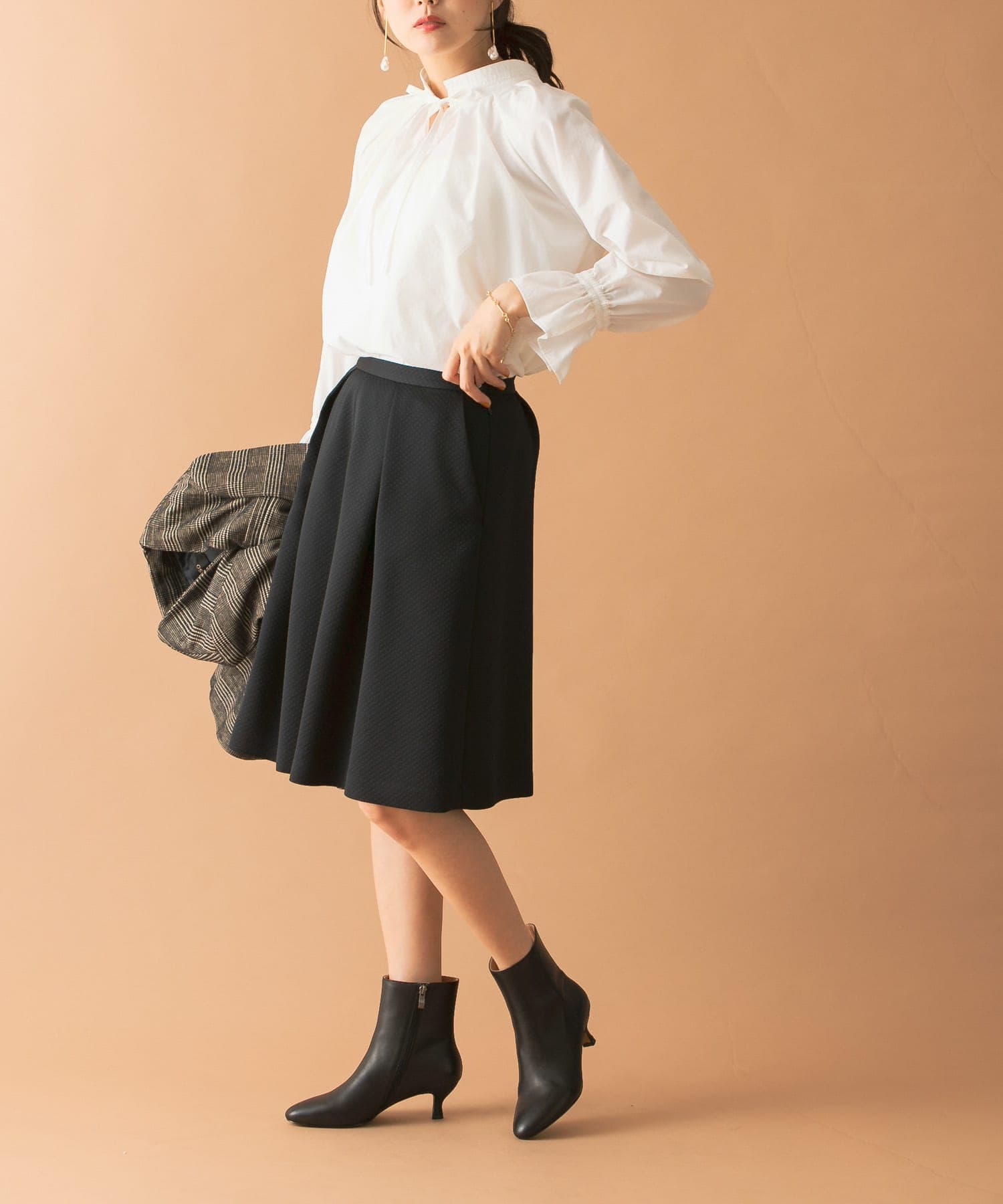 身長：169cm サイズ：38