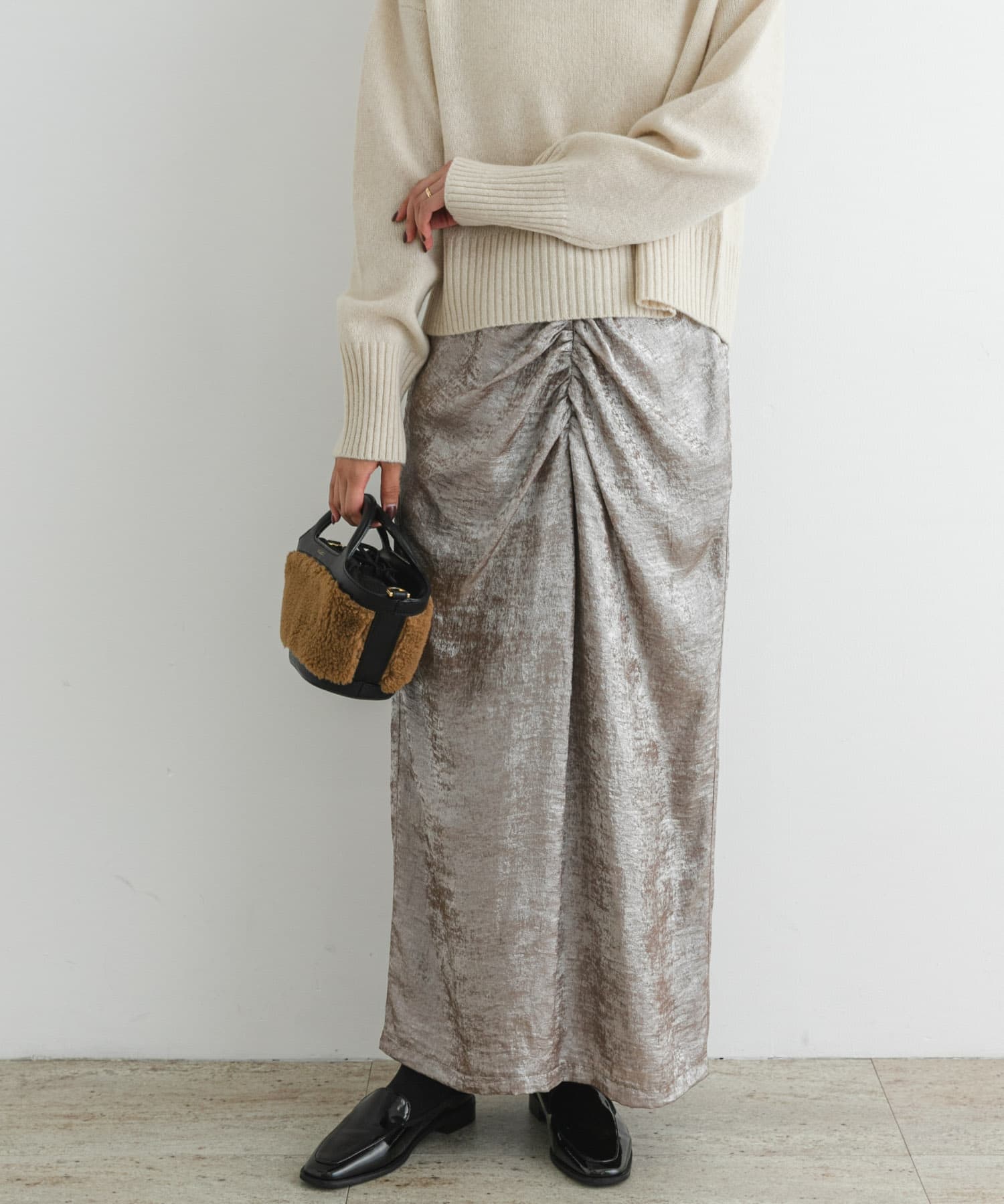 F by ROSSO　シャイニーフロントギャザータイトスカート