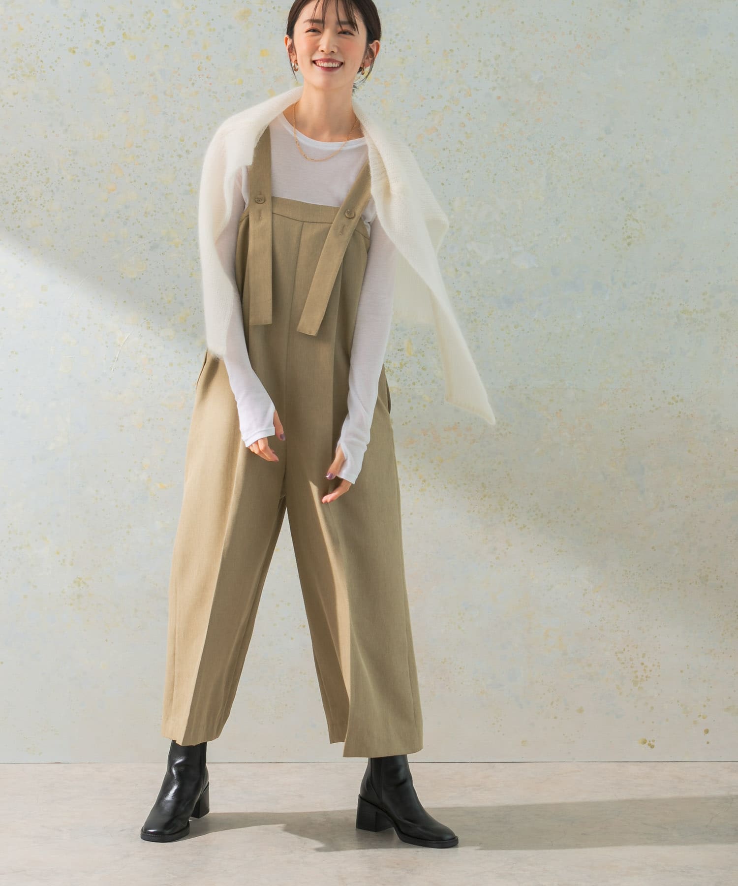 beige