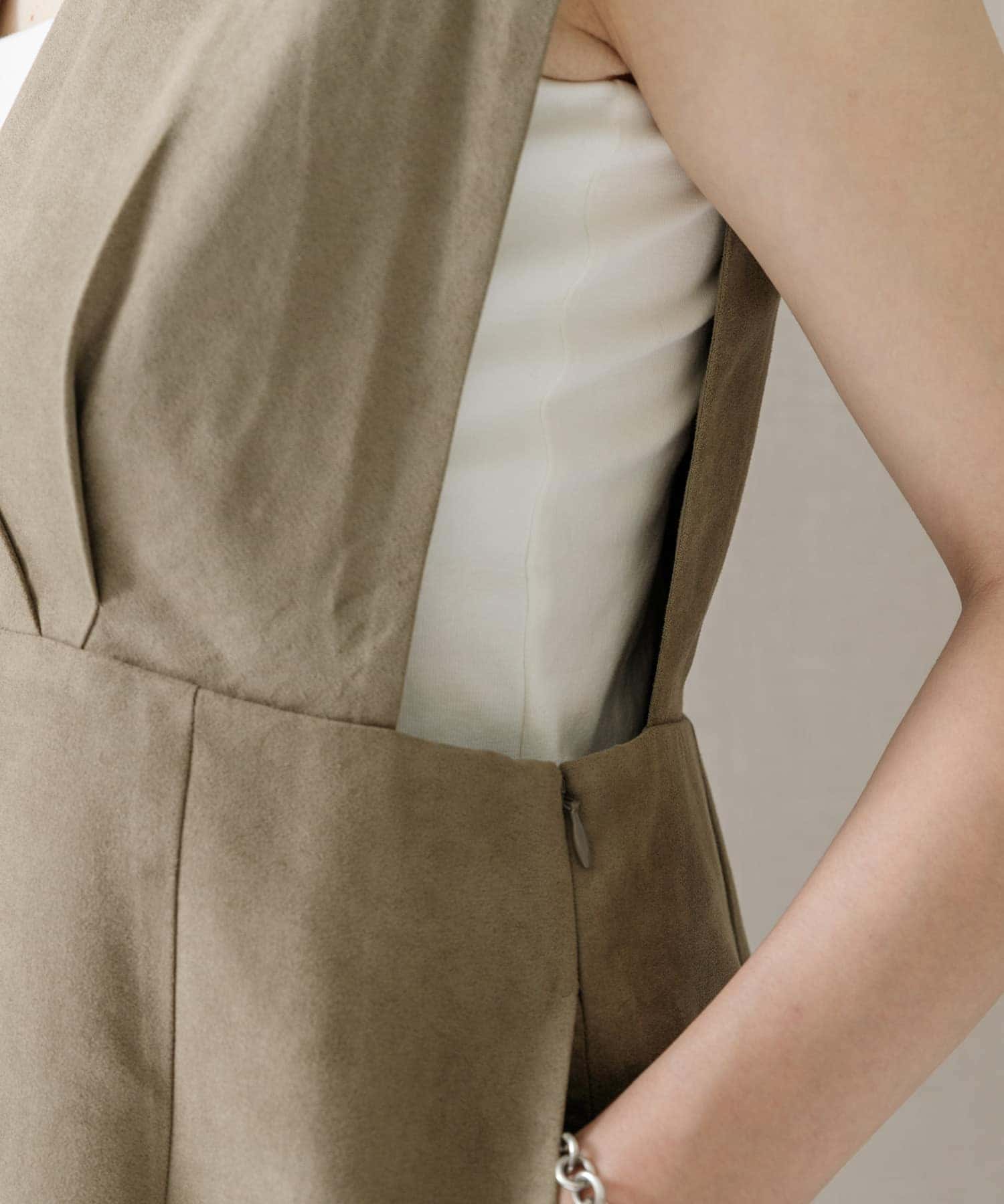 beige