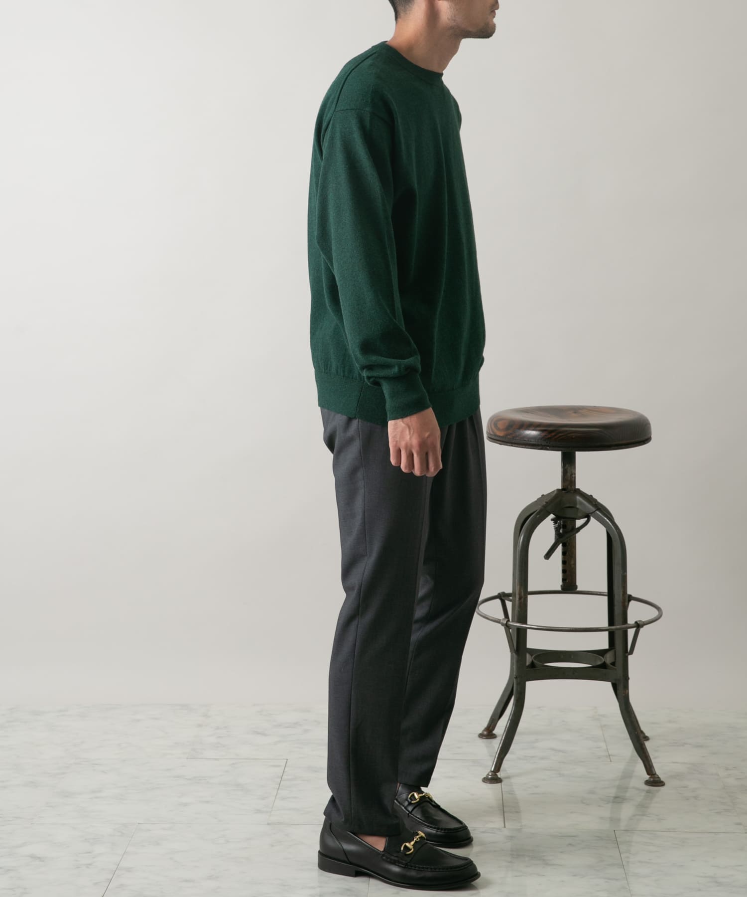 GREEN