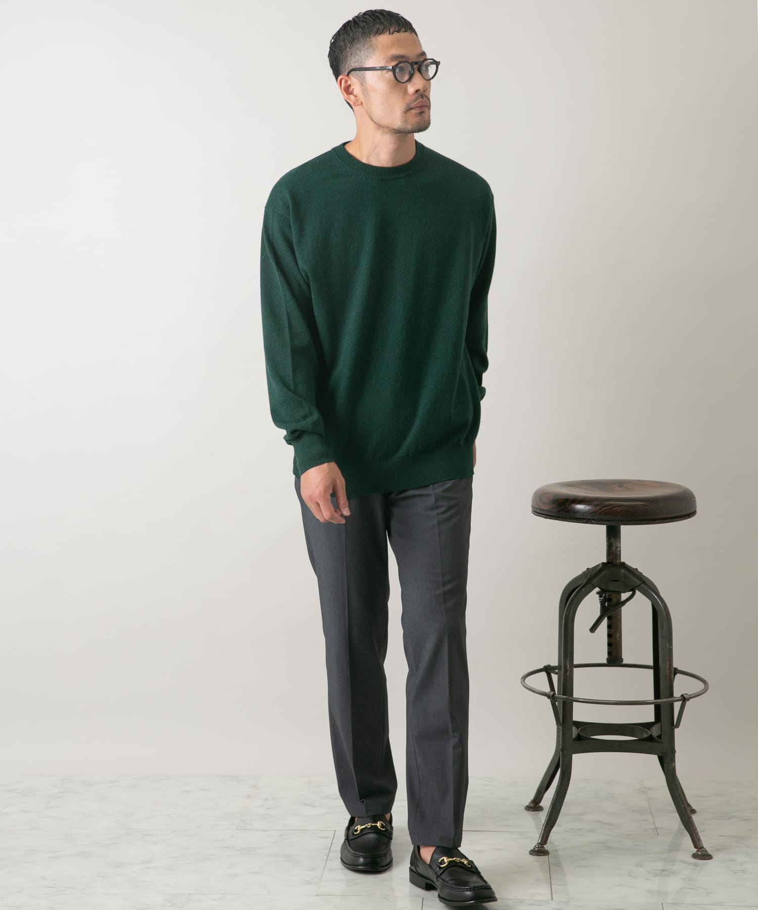 GREEN