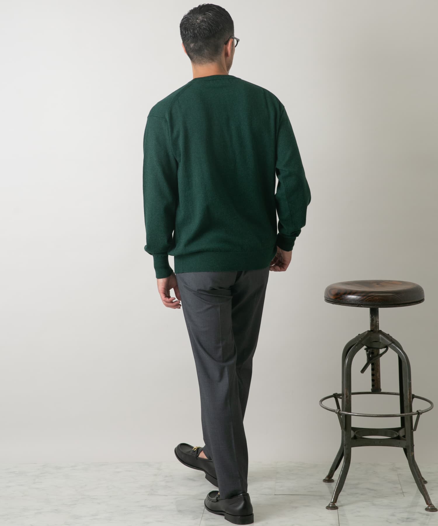 GREEN