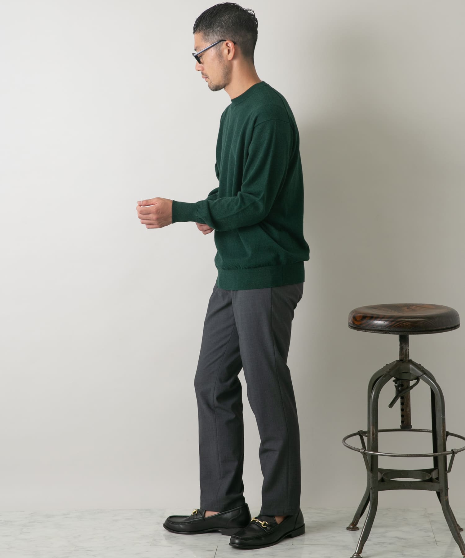 GREEN