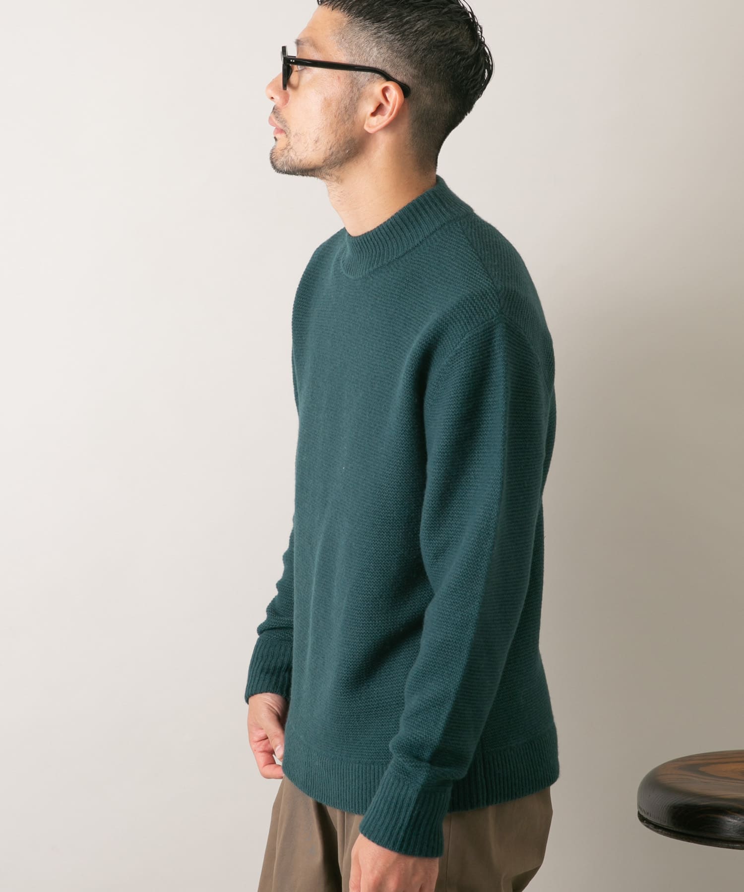 GREEN
