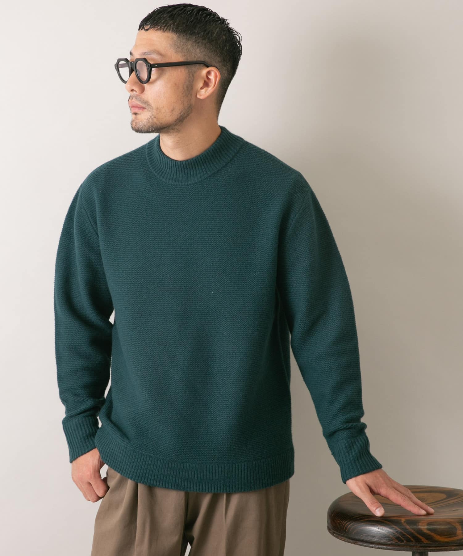 GREEN
