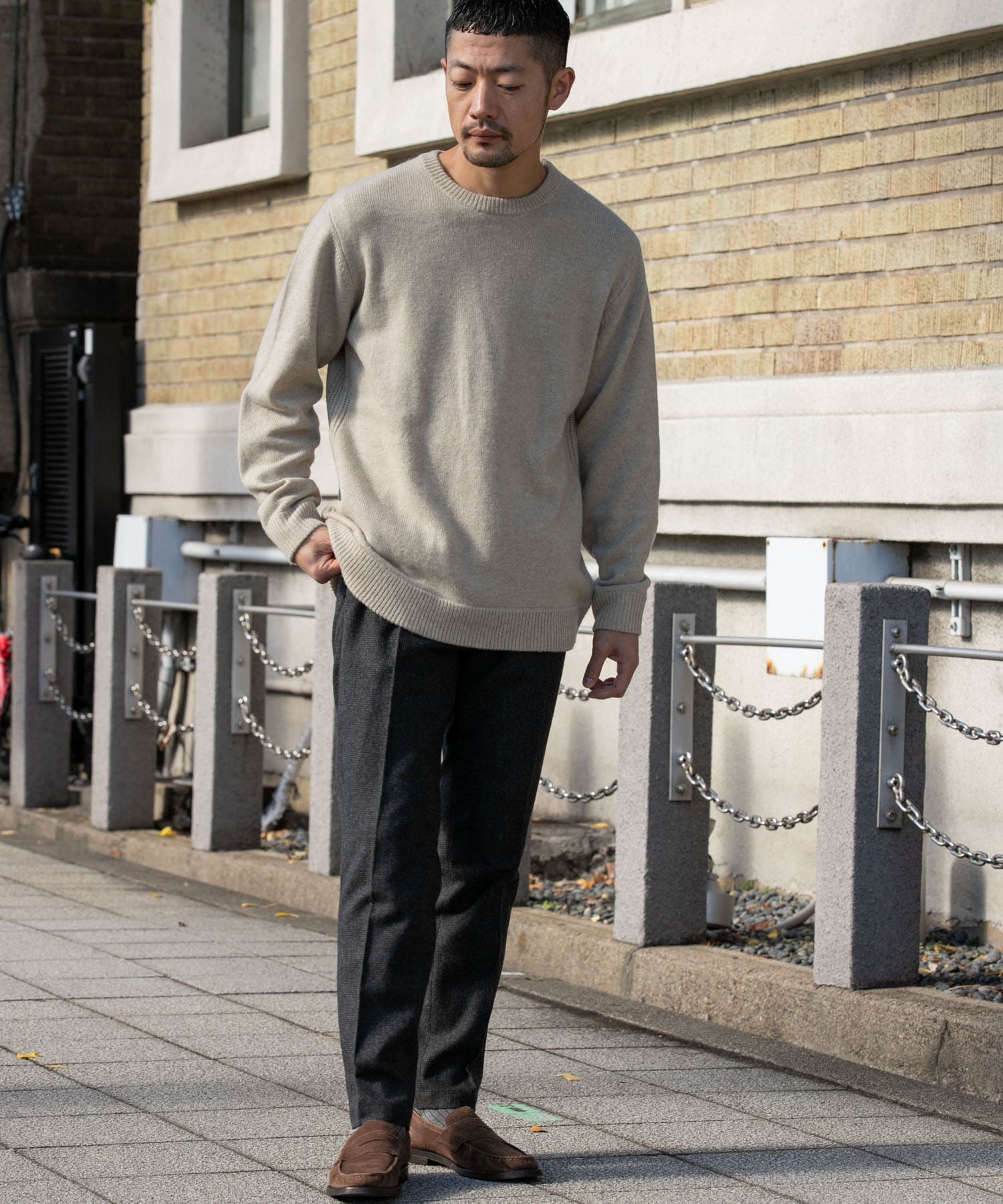 BEIGE