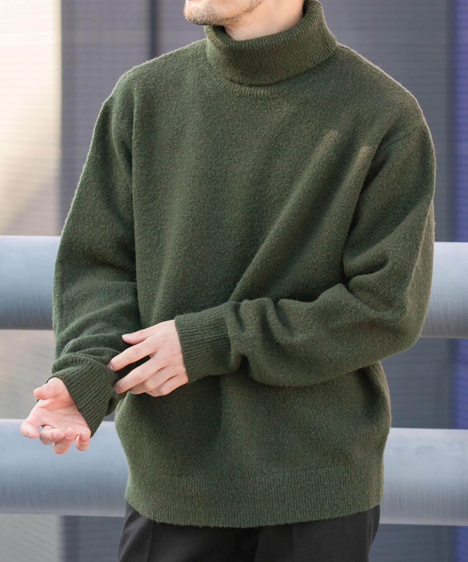 KHAKI