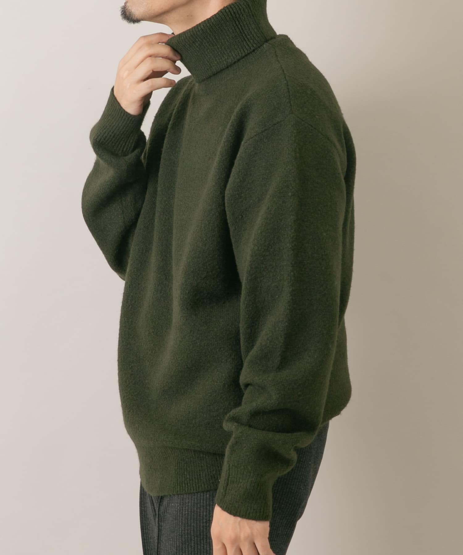 KHAKI