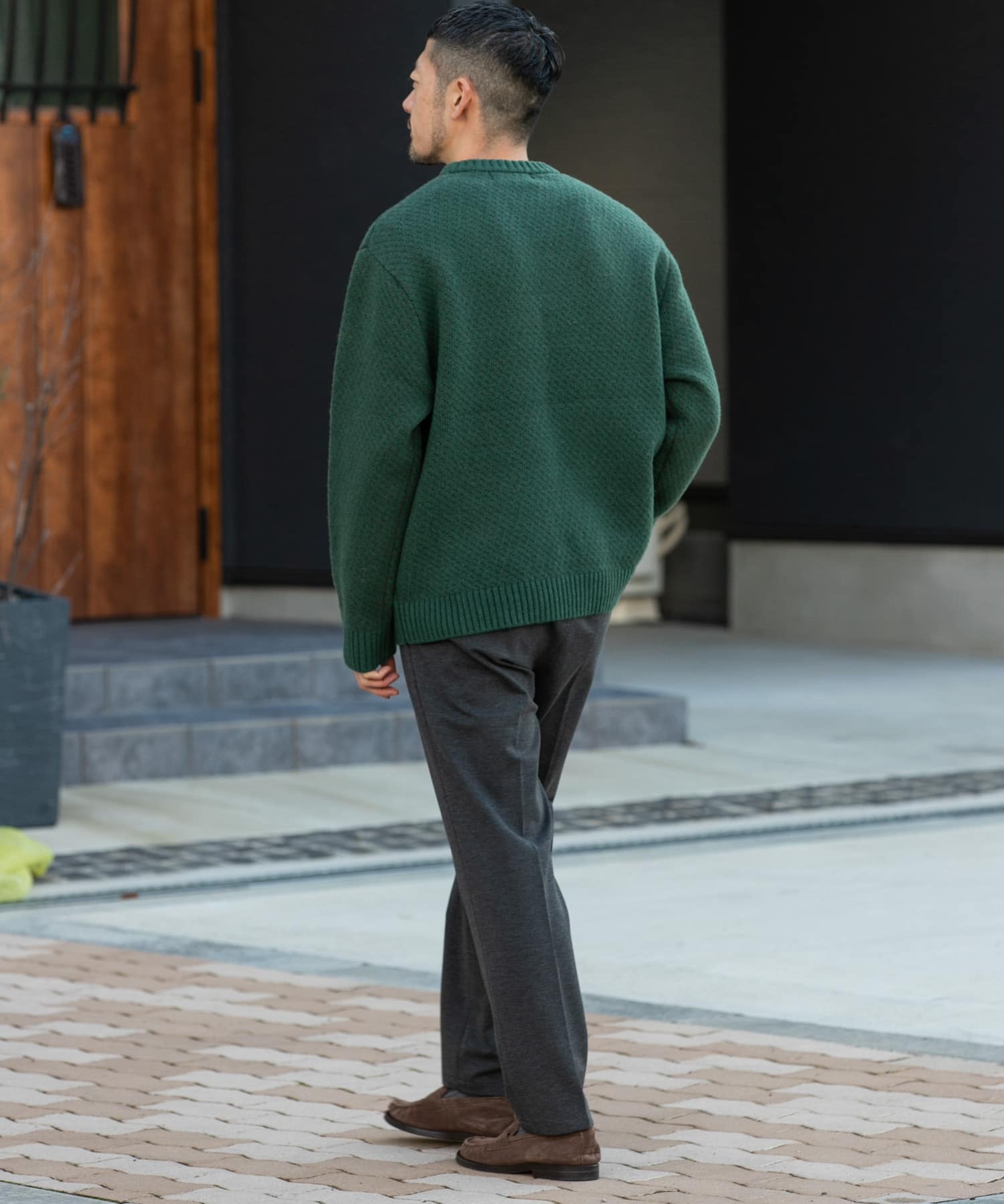 KHAKI