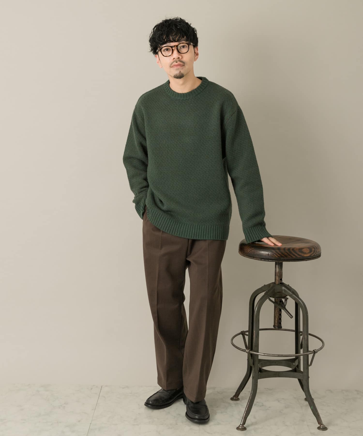 KHAKI