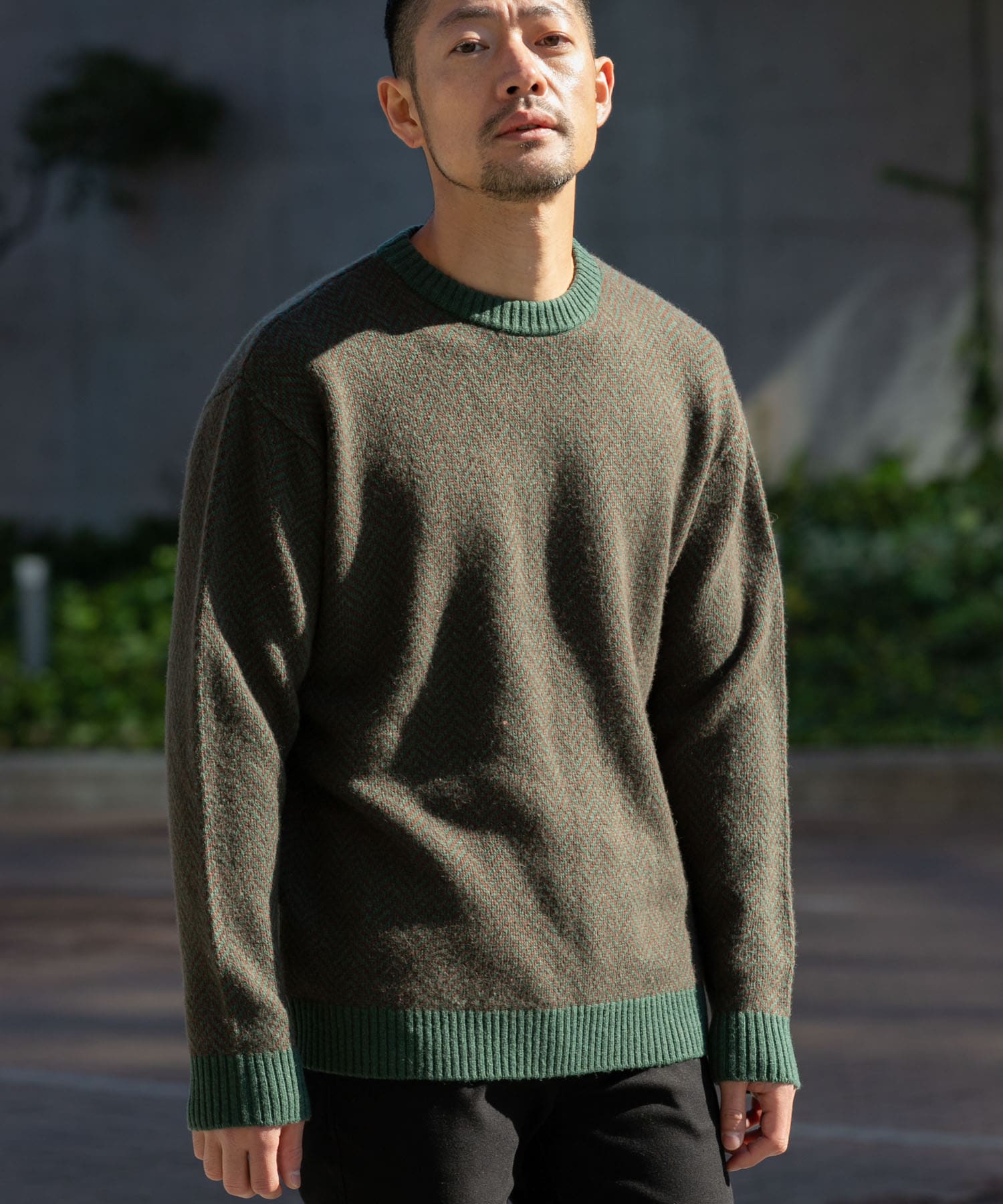 KHAKI
