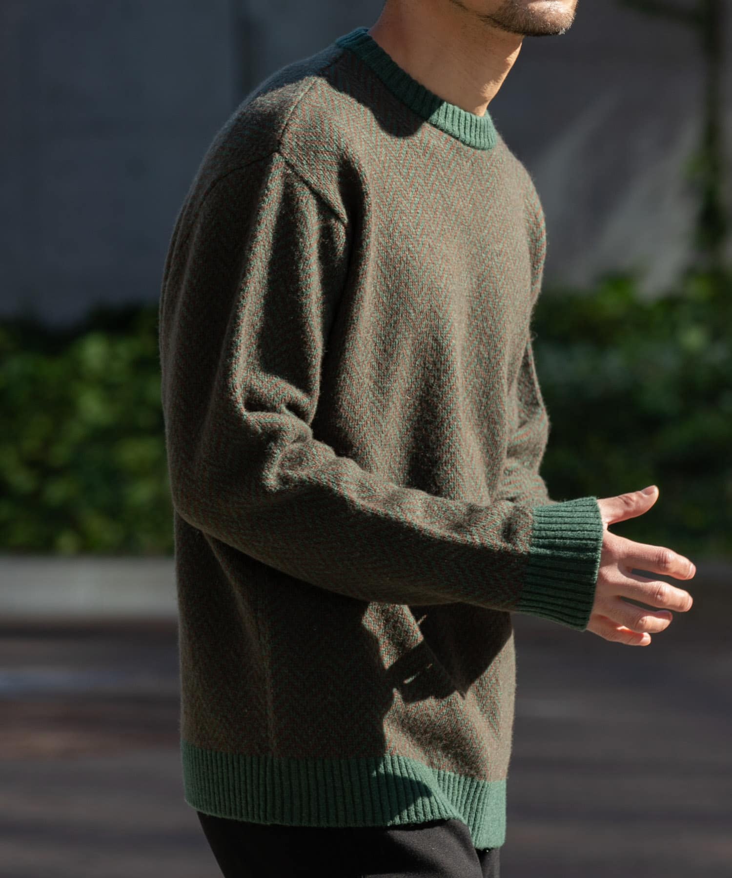 KHAKI