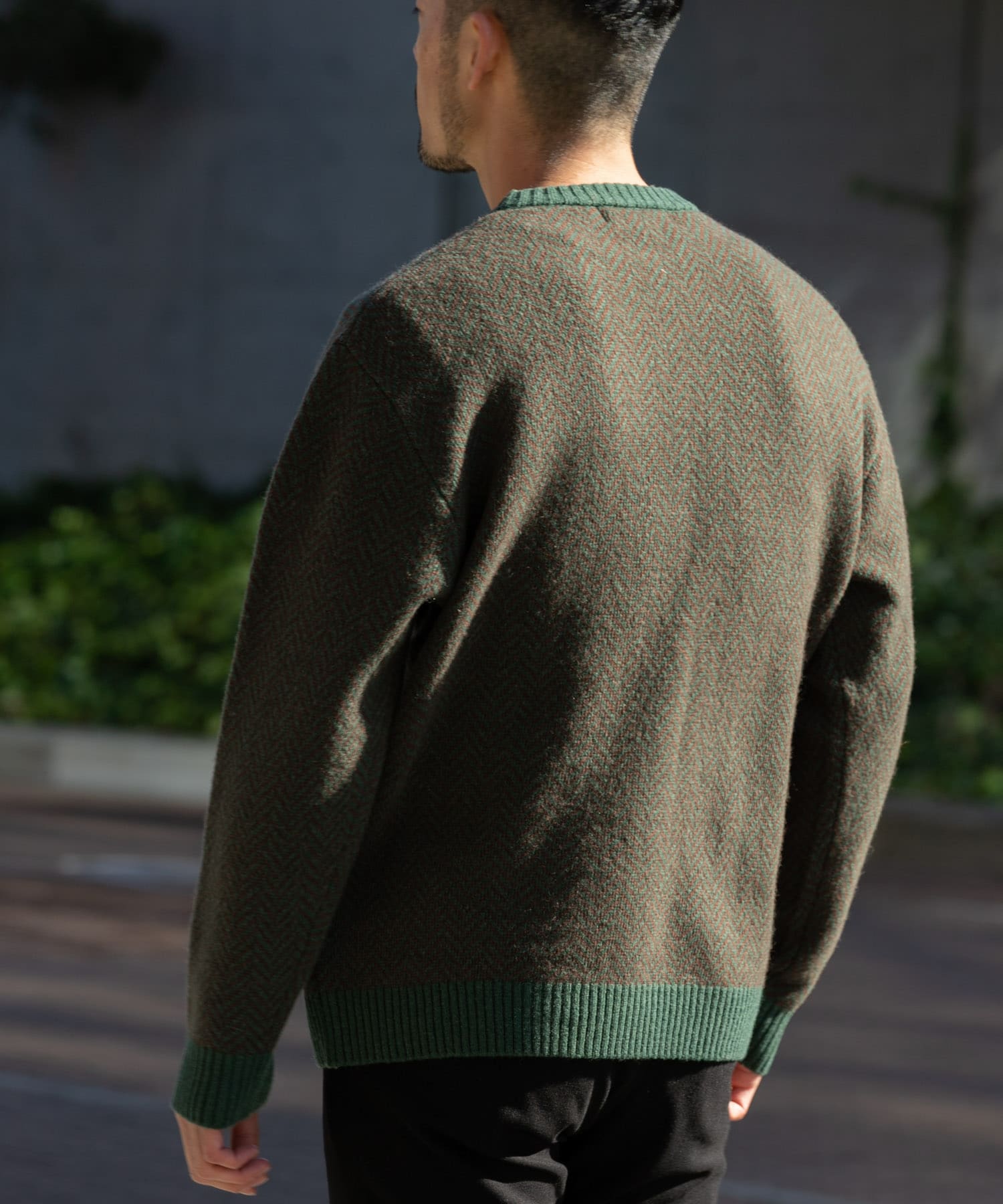 KHAKI