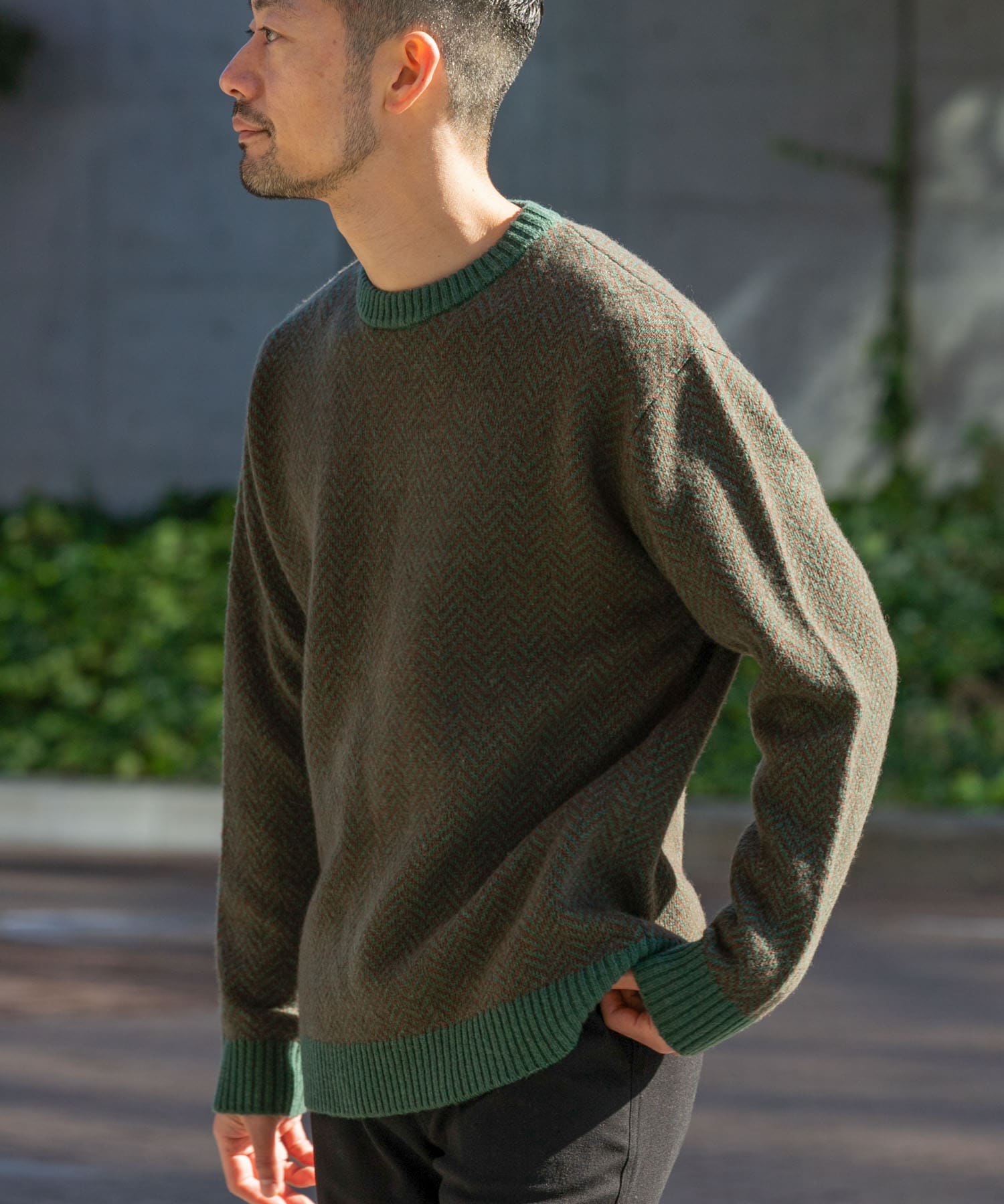 KHAKI