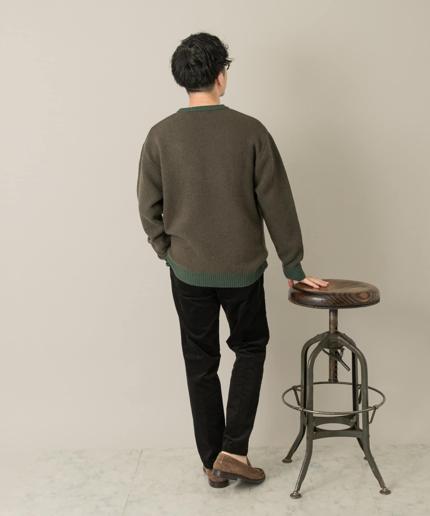KHAKI