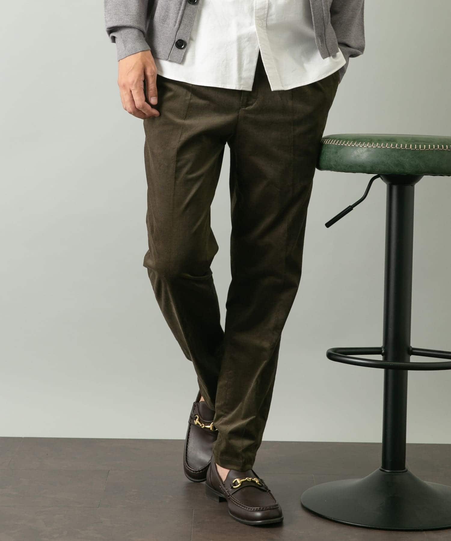 KHAKI