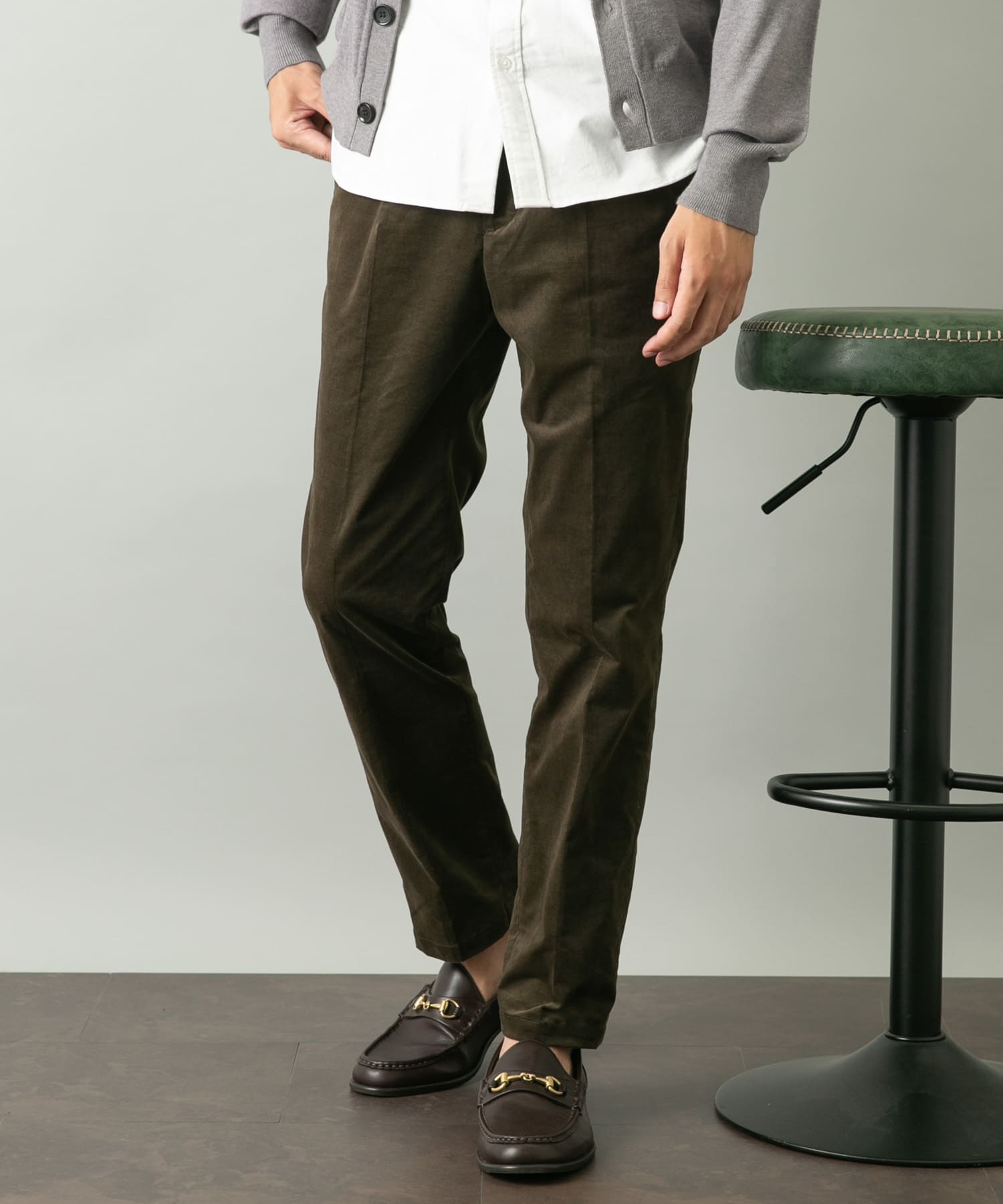 KHAKI