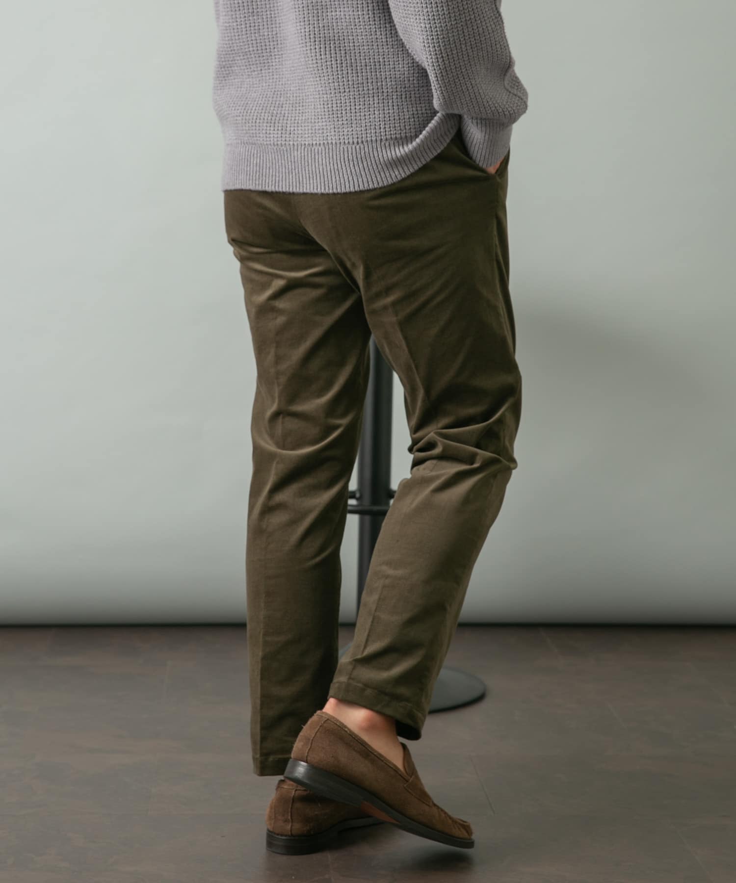 KHAKI