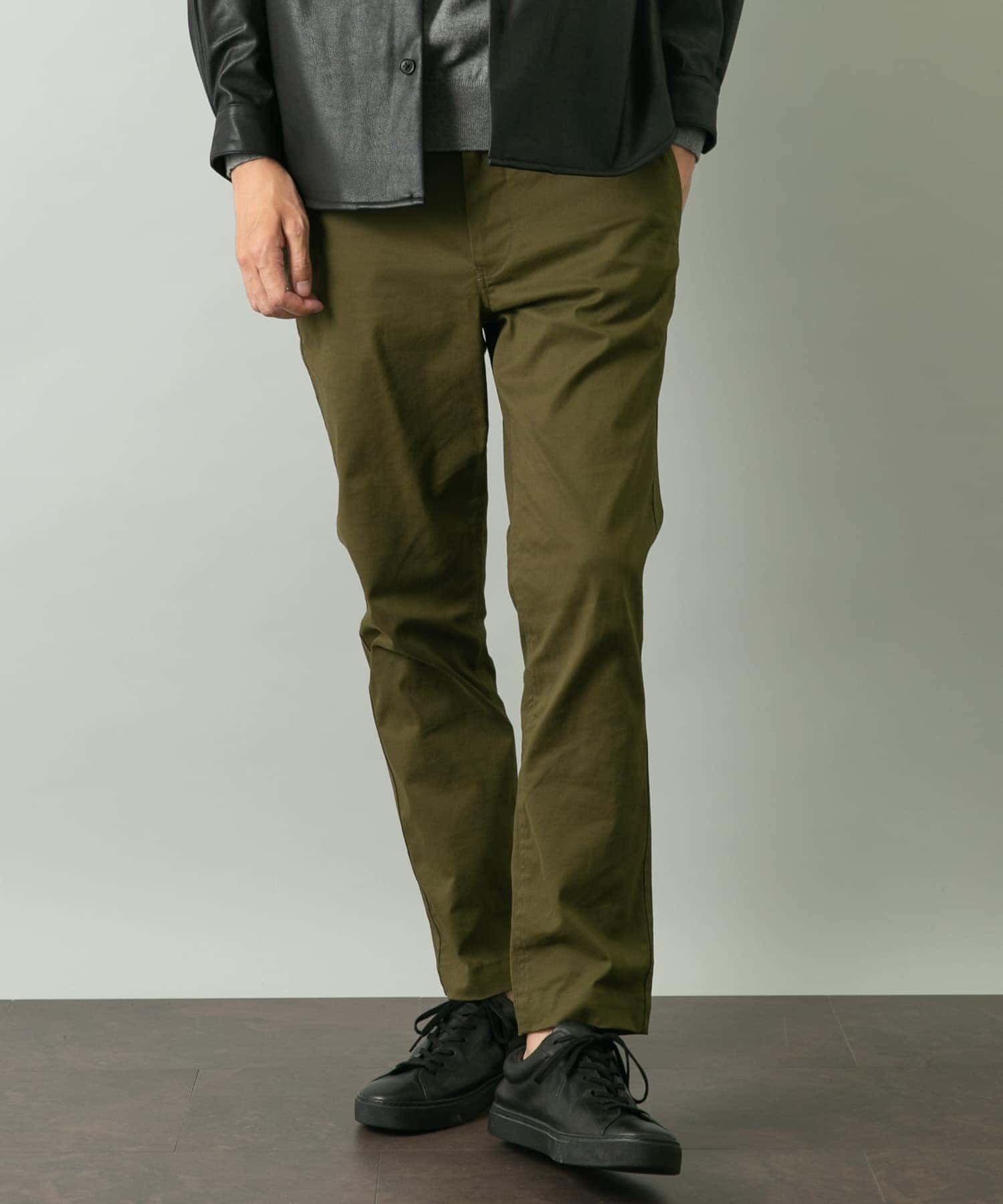 KHAKI