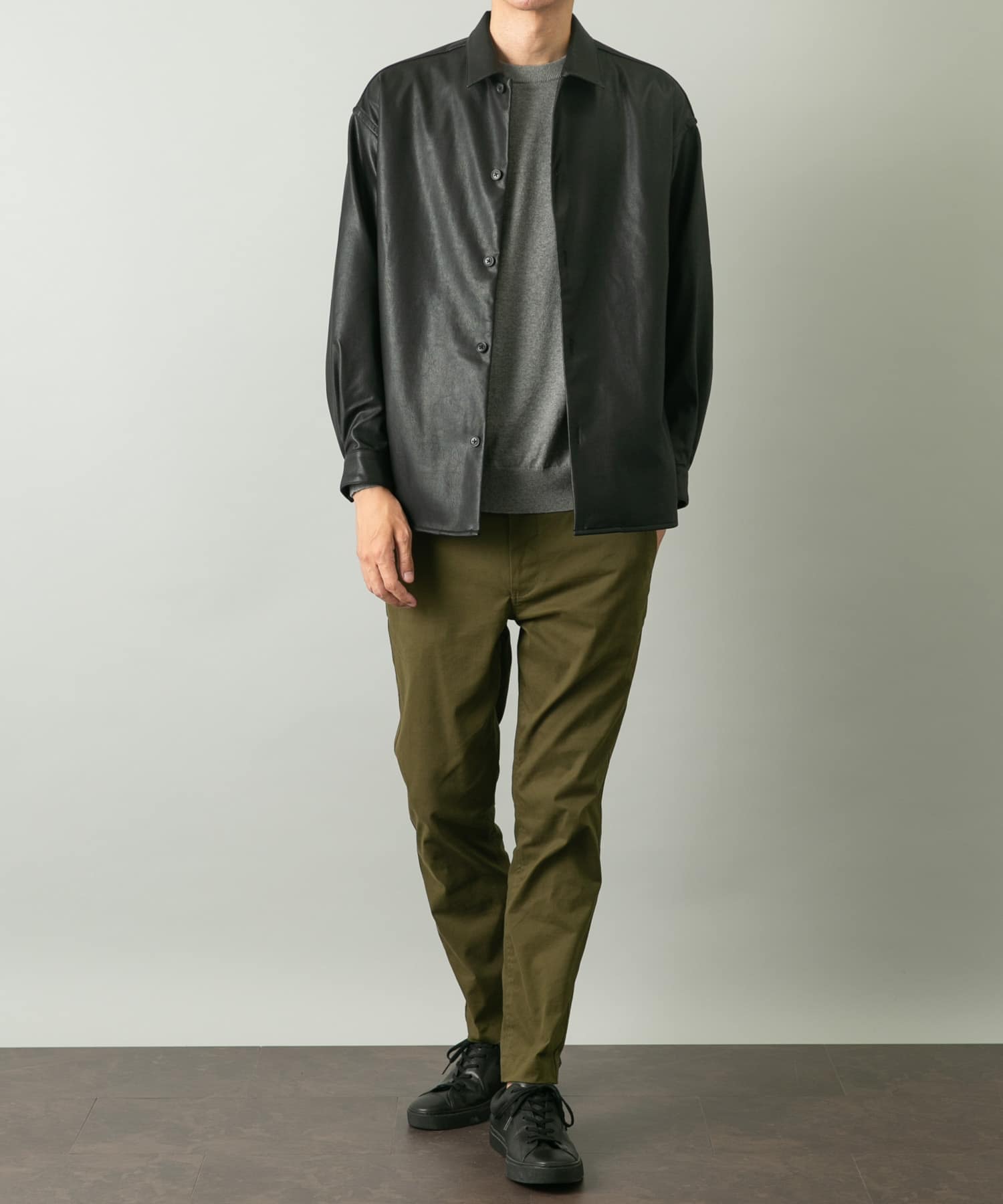 KHAKI