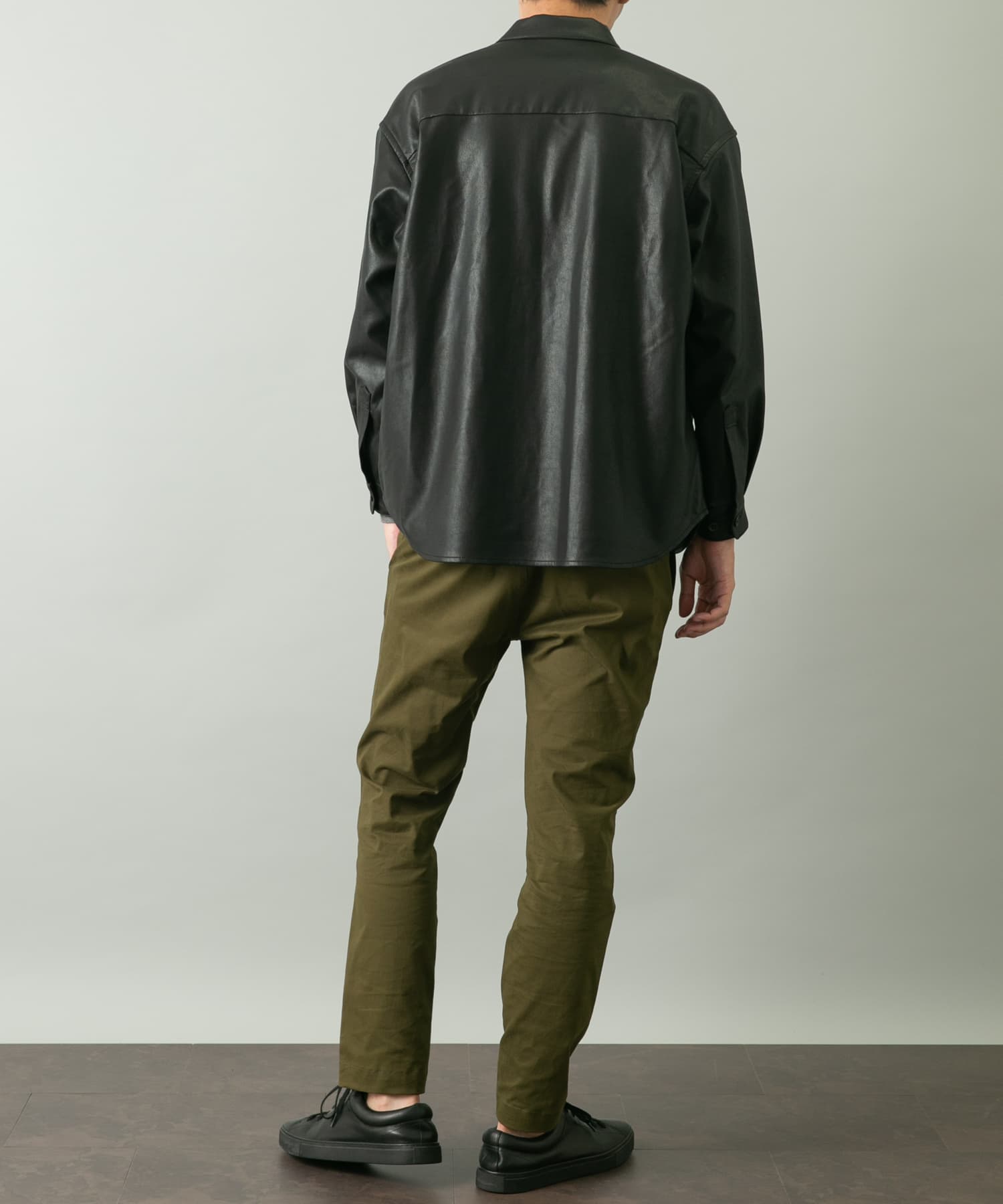 KHAKI