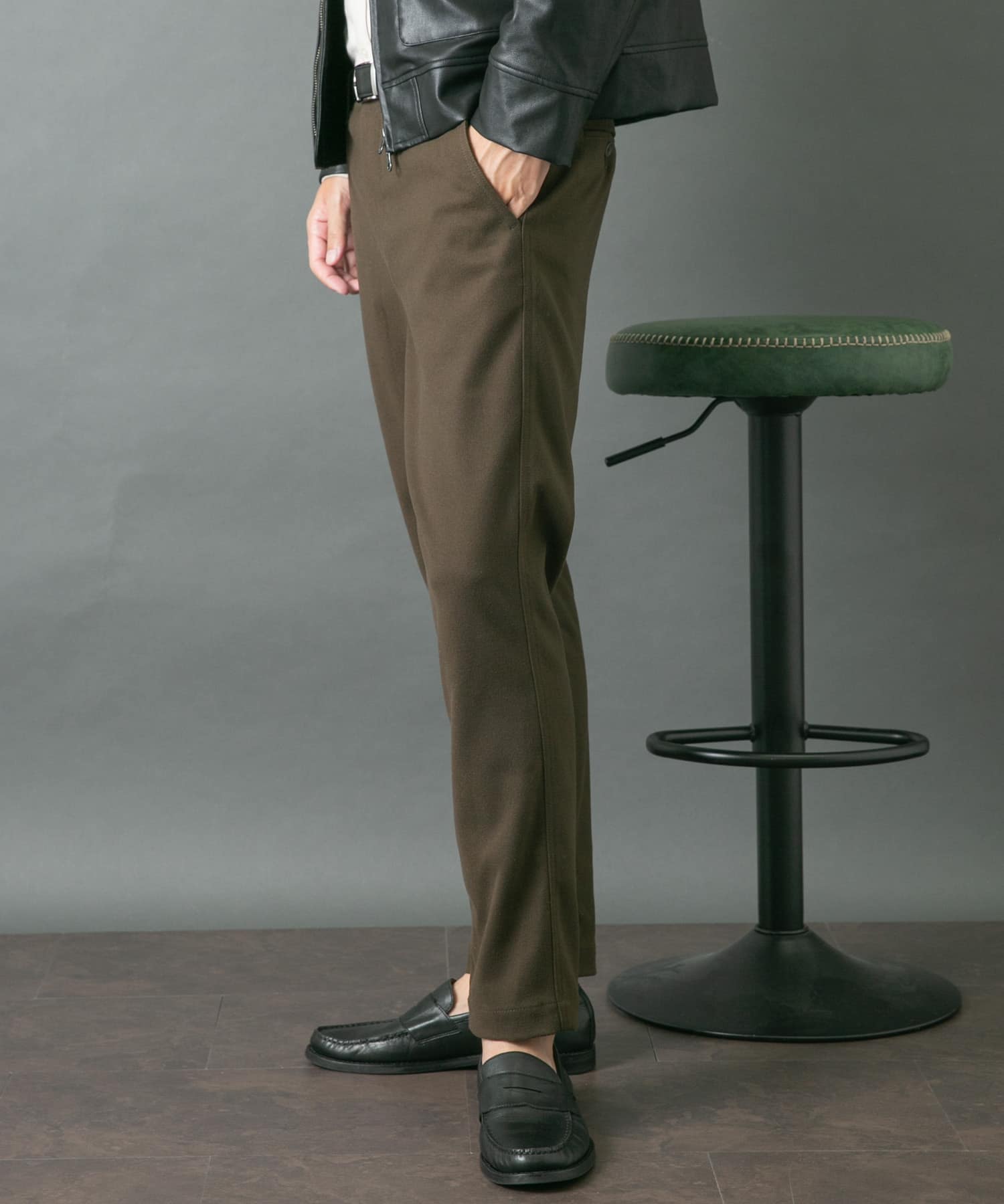 KHAKI