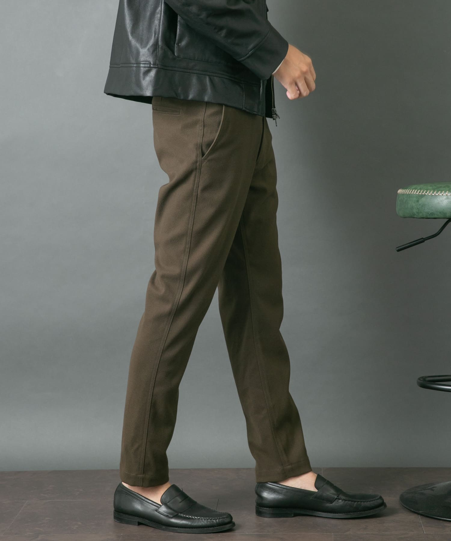 KHAKI