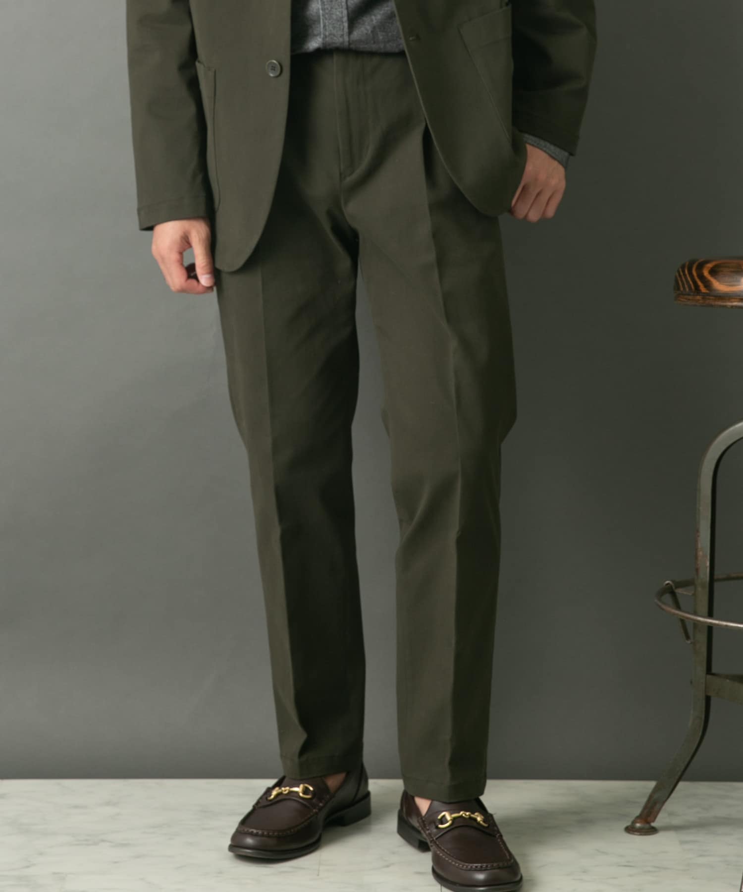 KHAKI
