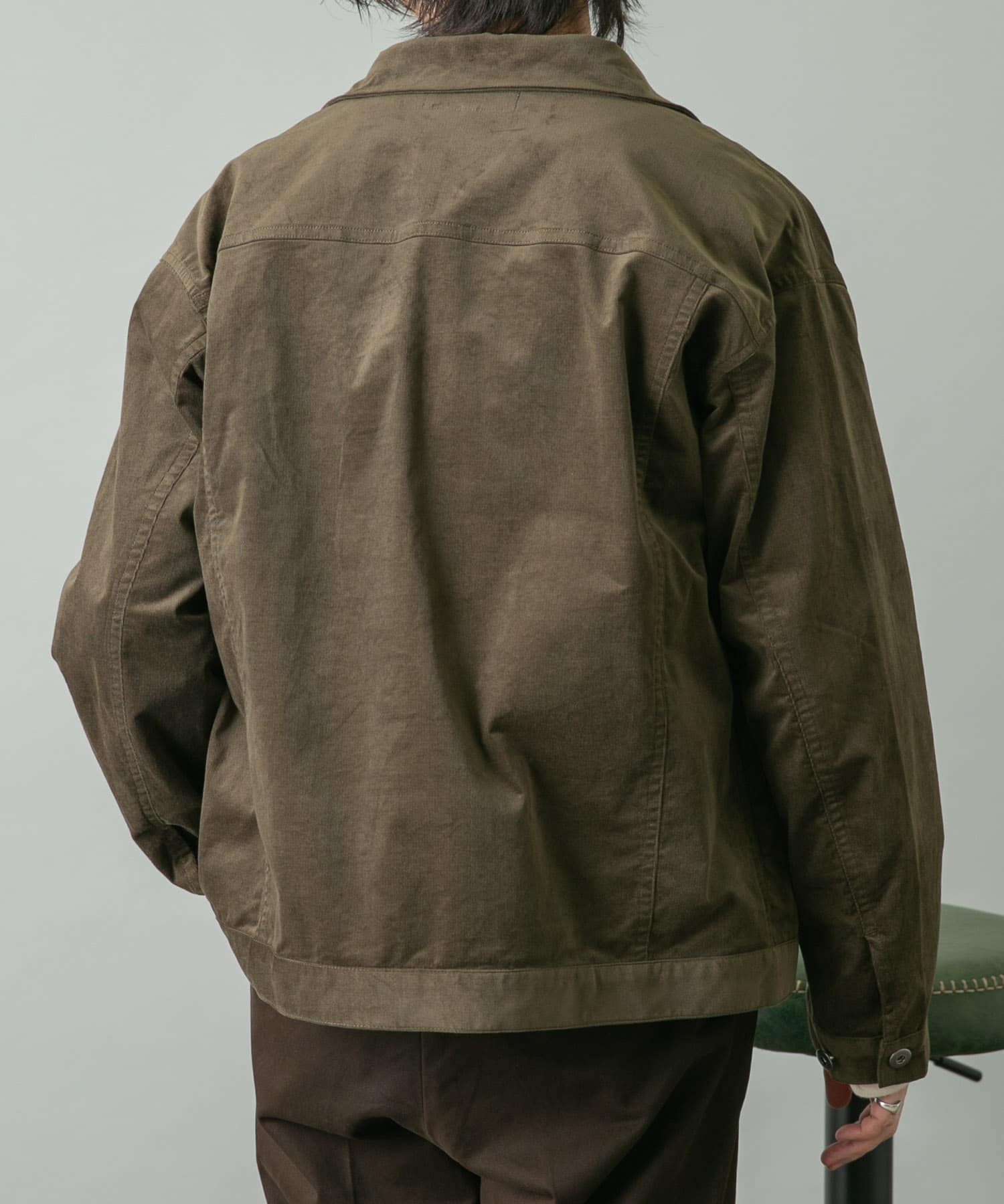 KHAKI