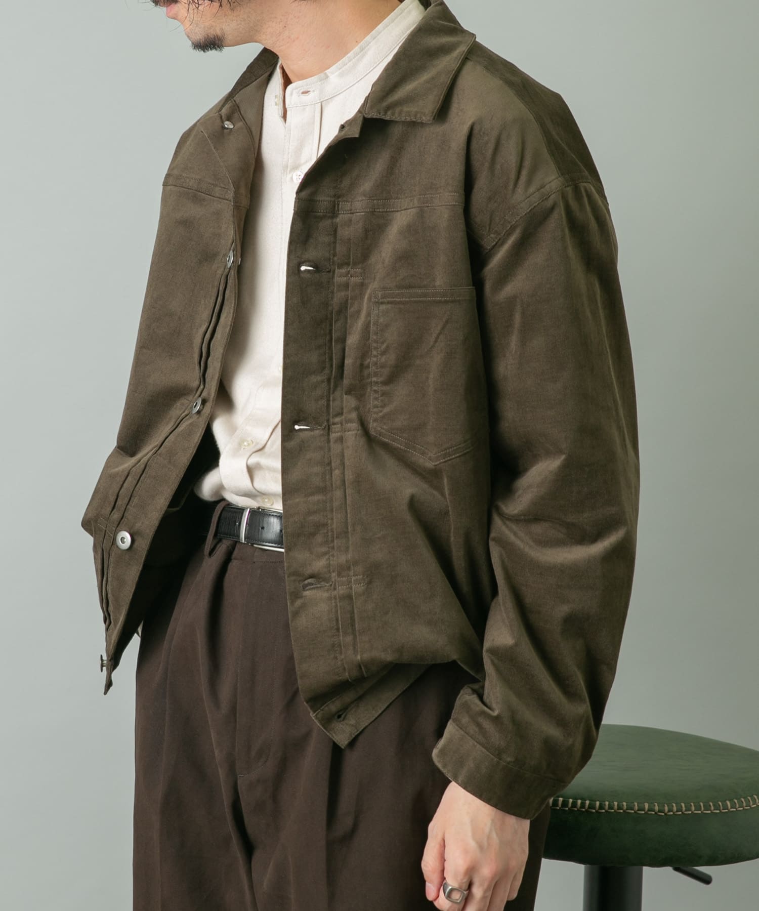 KHAKI