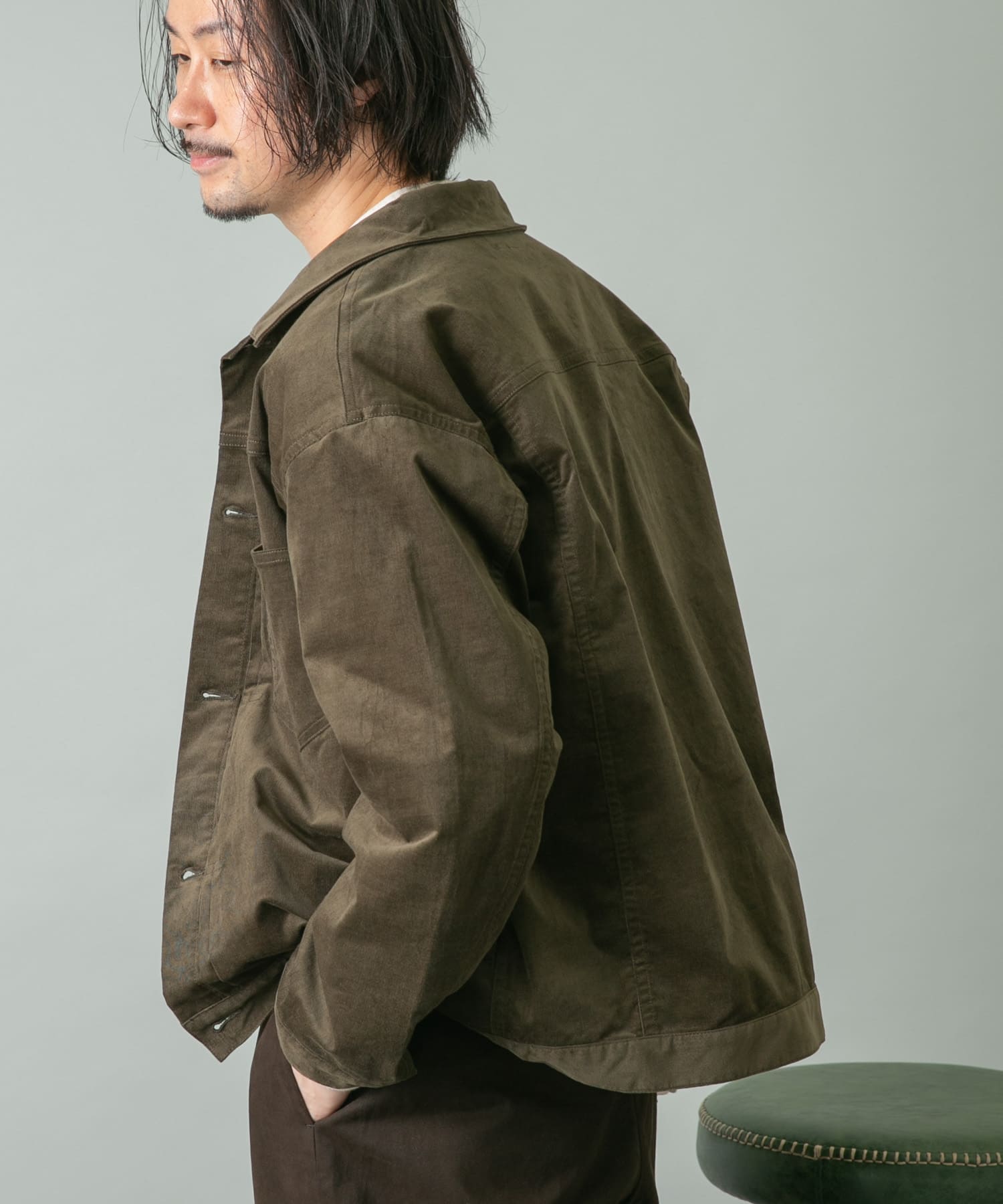 KHAKI