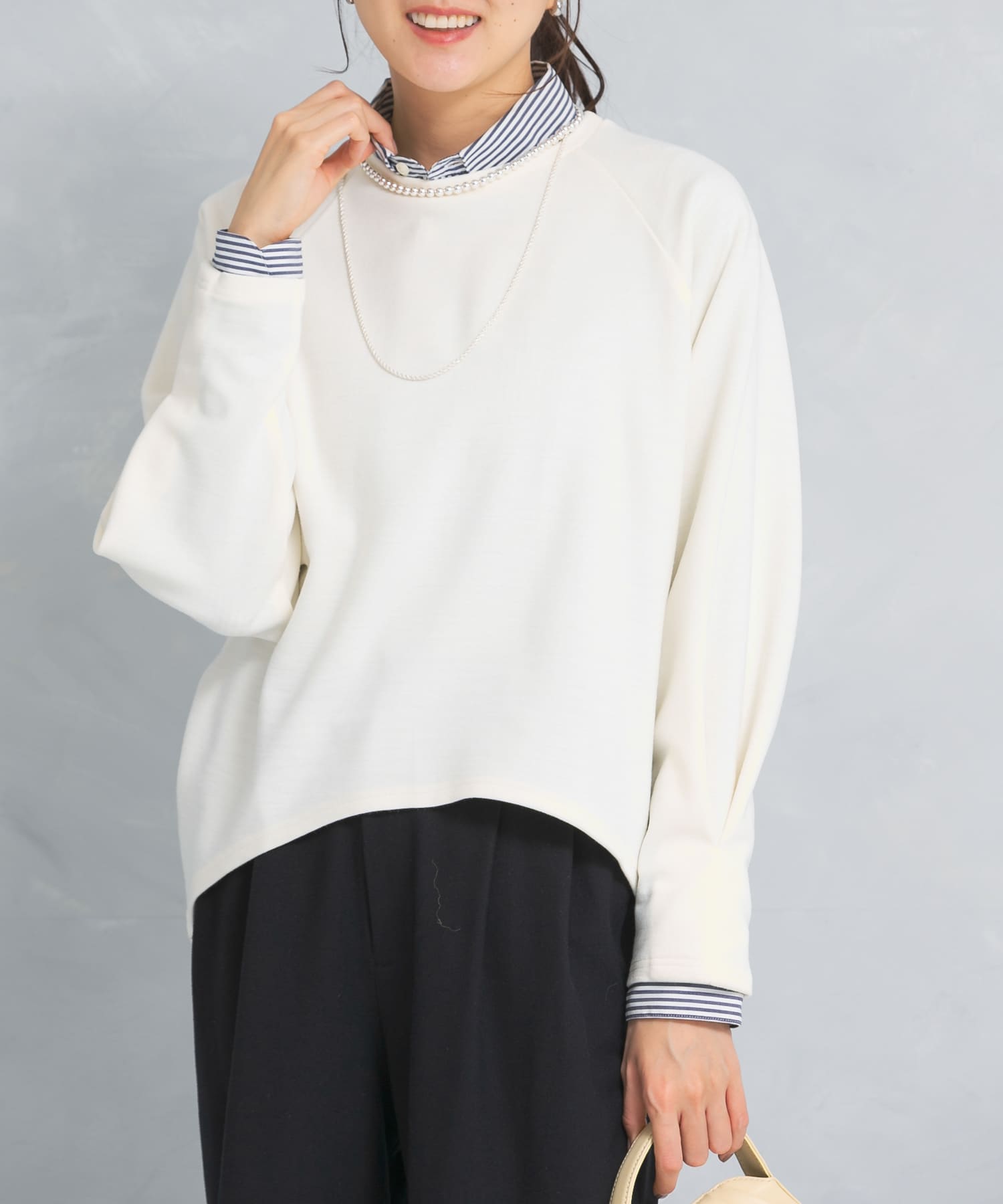 OFF WHITE