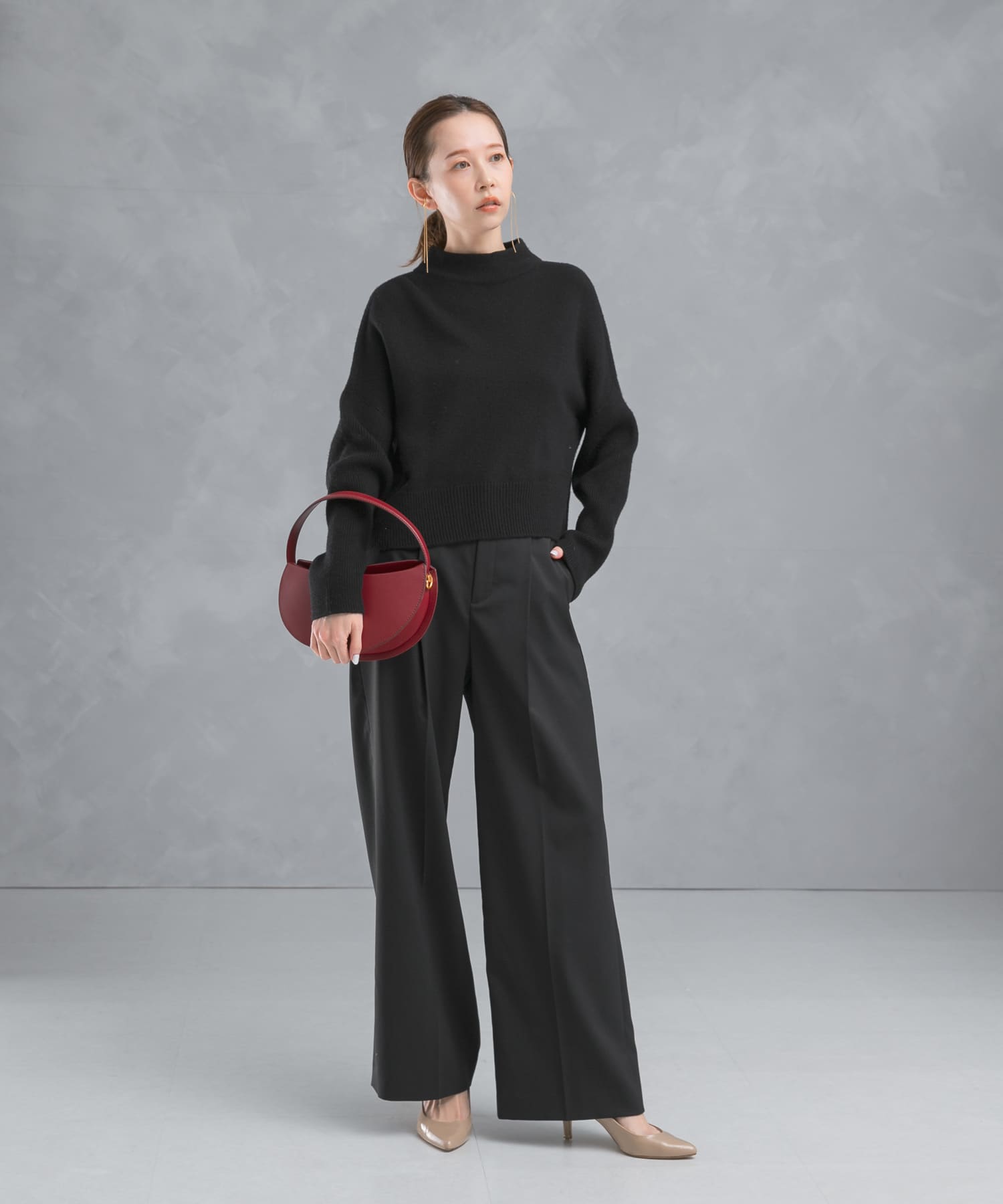 ショートハイネックホールニット(FREE black): トップス｜URBAN