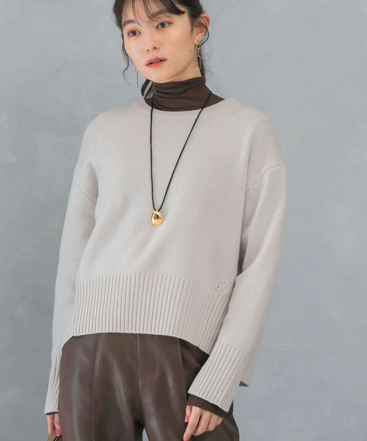 P/WHITE