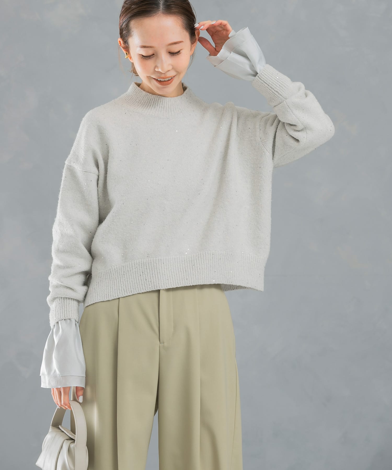 OFF WHITE