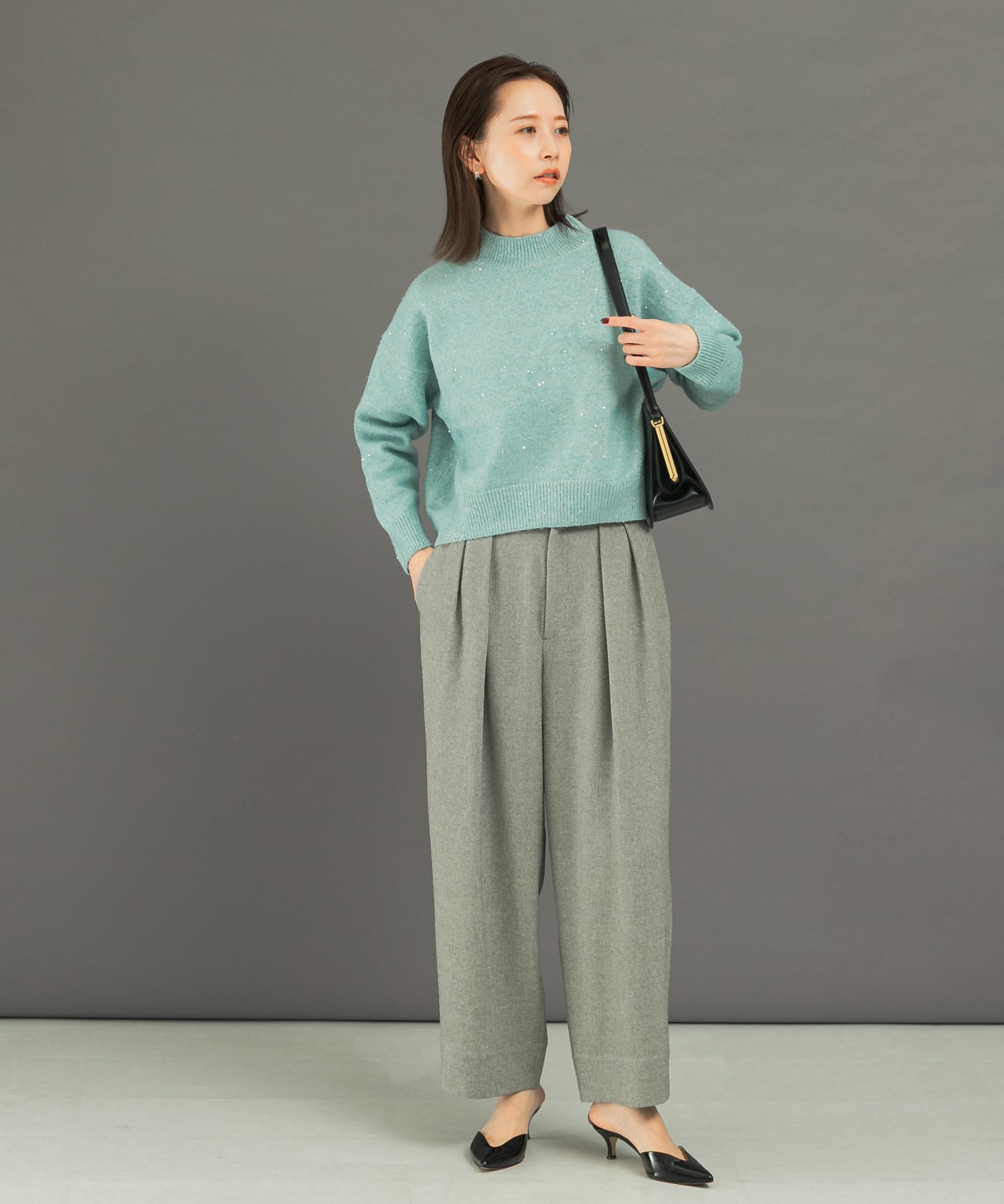 LIGHT BLUE