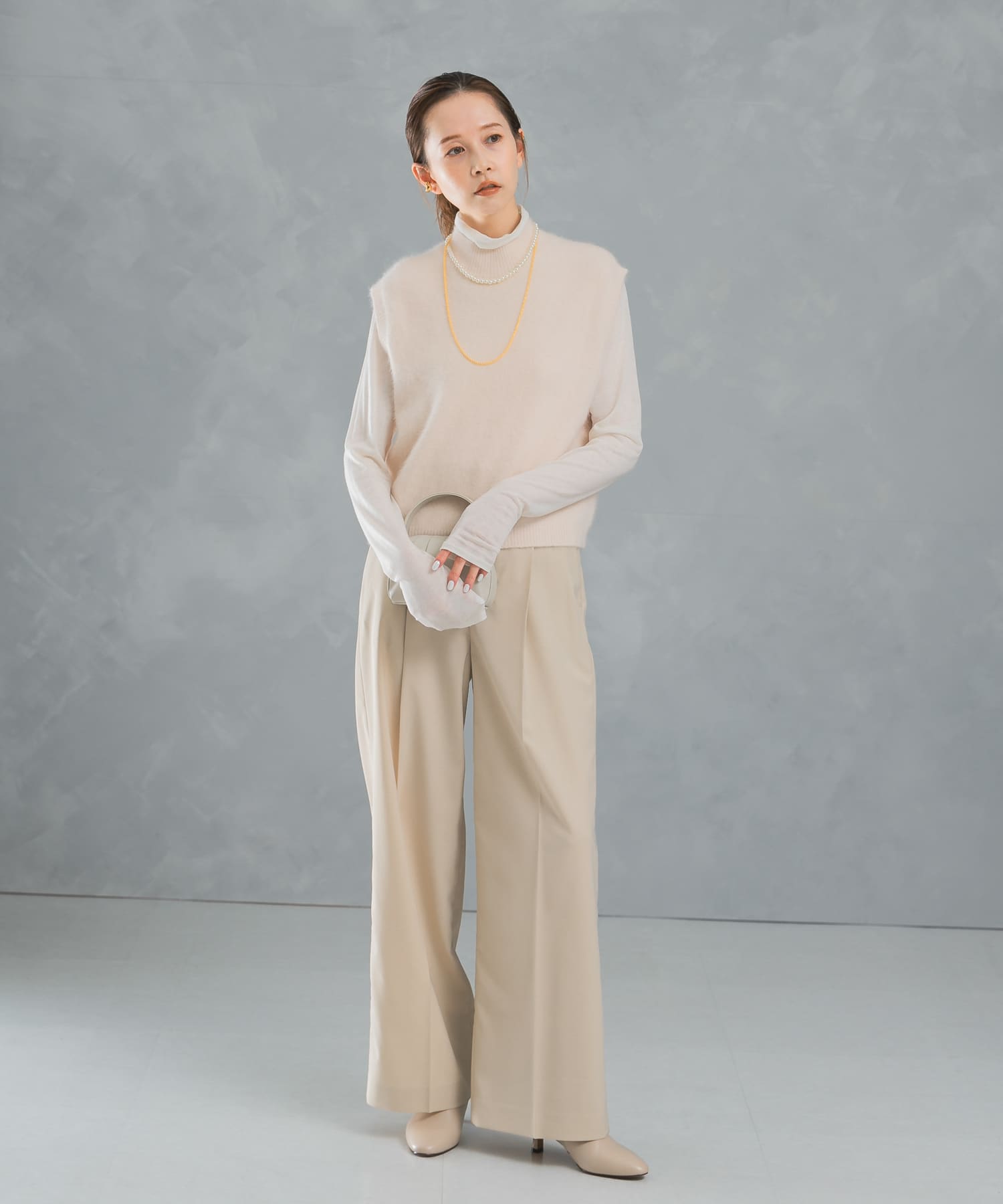 LIGHT PINK