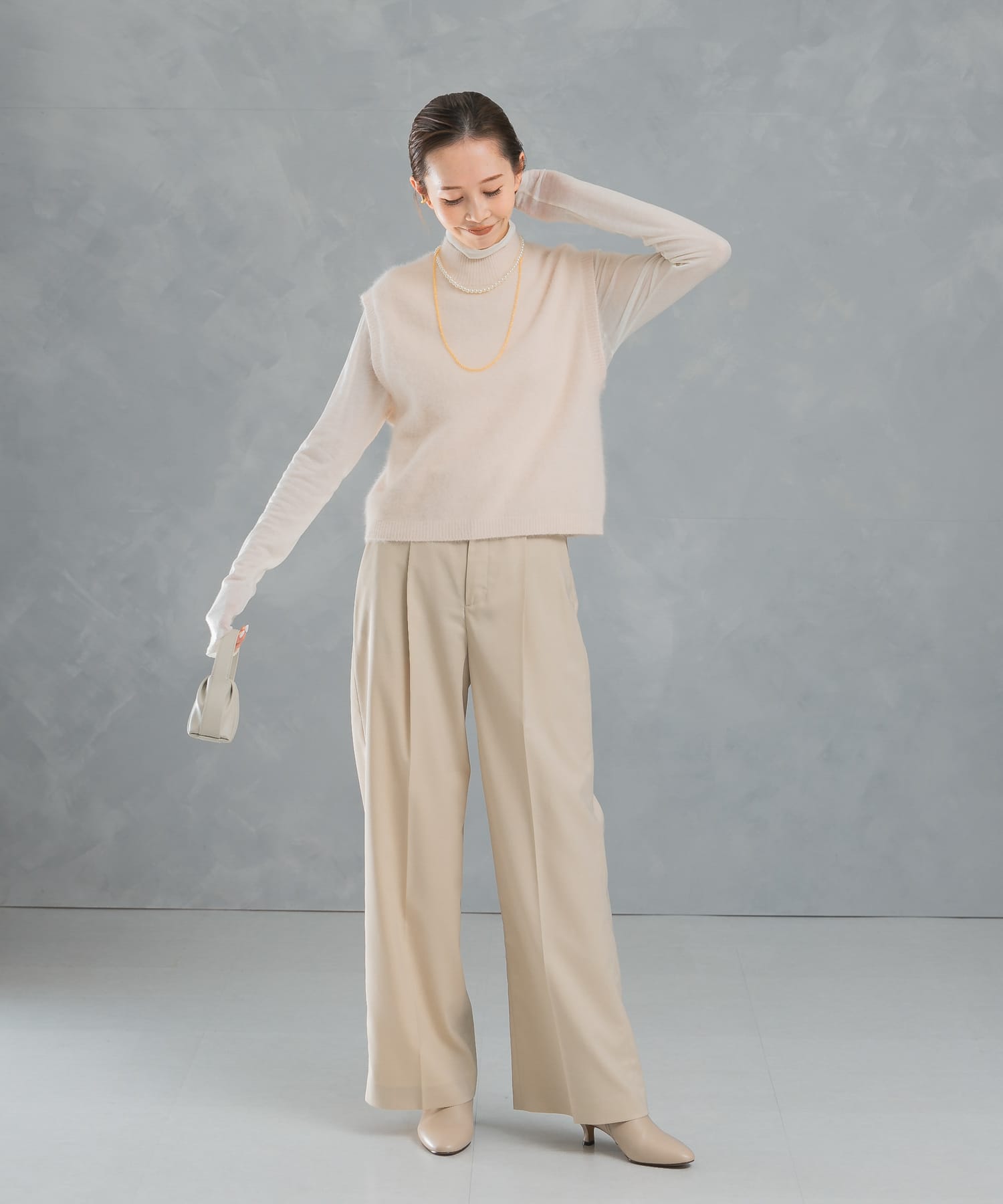 LIGHT PINK