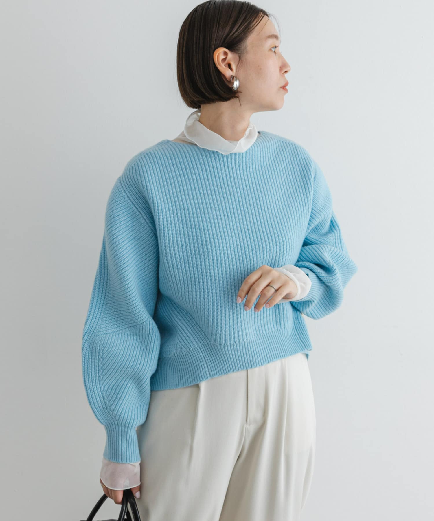 AQUA BLUE