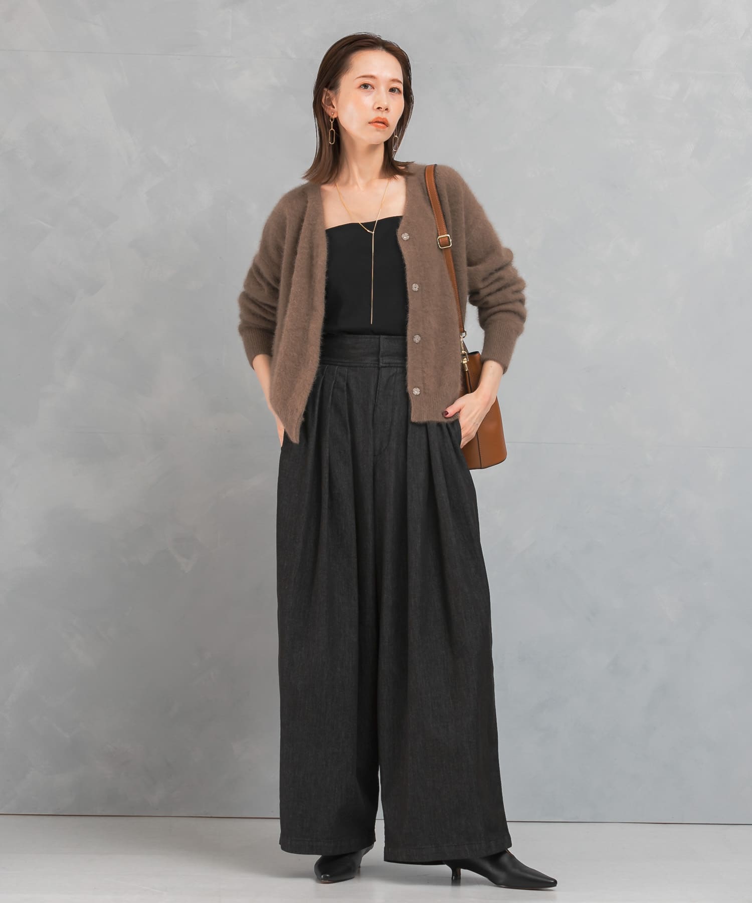 ランダムタックデニムパンツ(36 black): ボトム｜URBAN RESEARCH公式