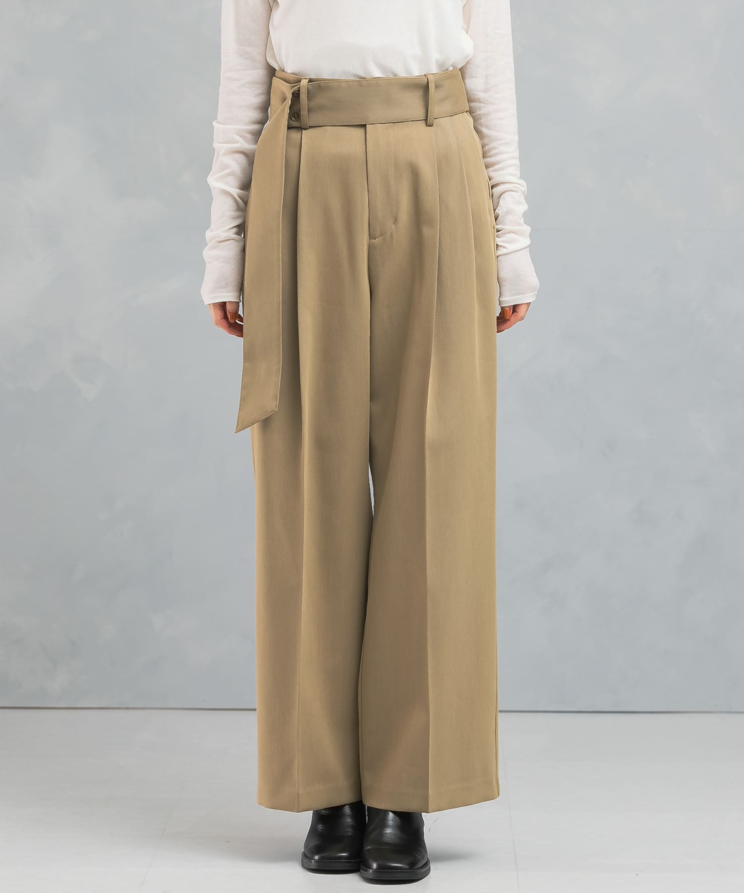 beige