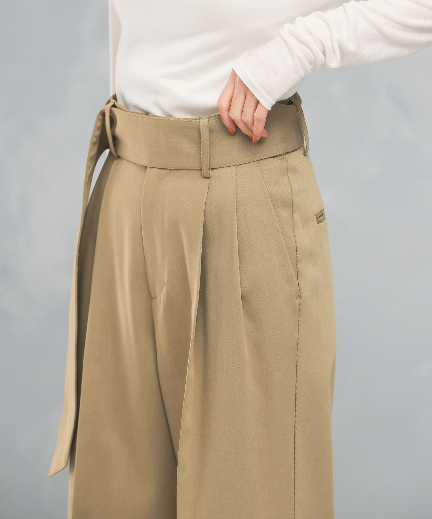 beige