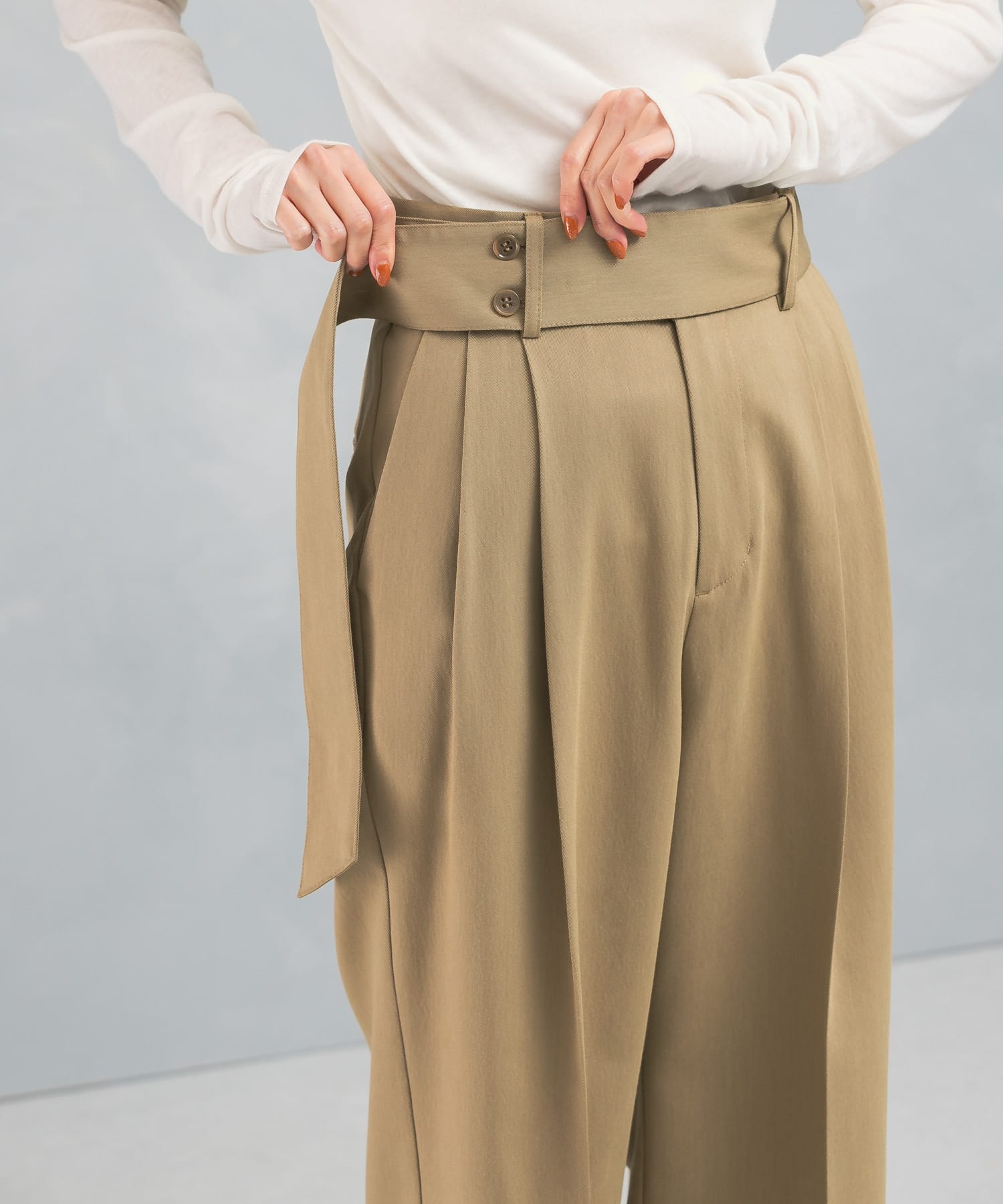 beige