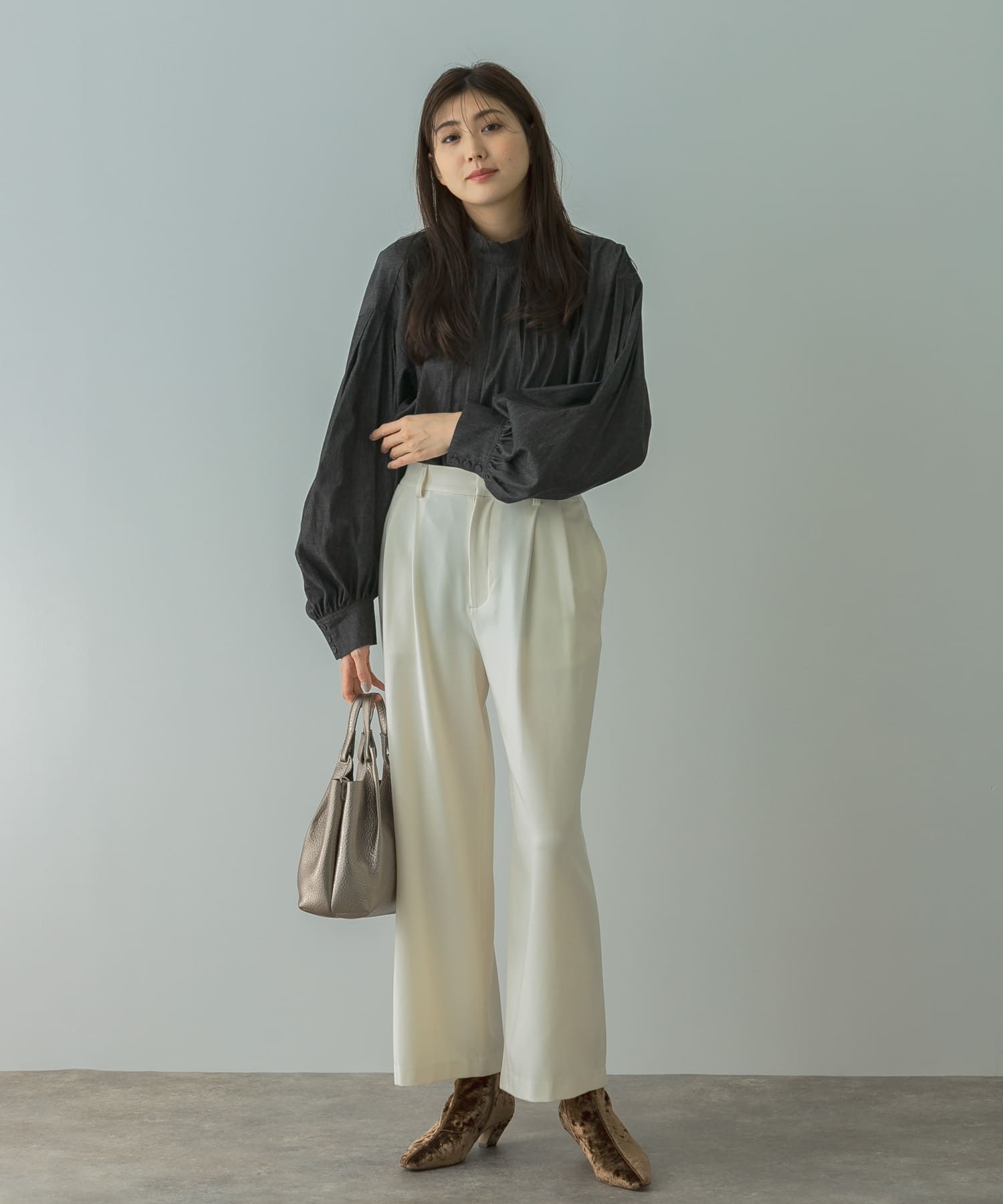 身長：169cm サイズ：38