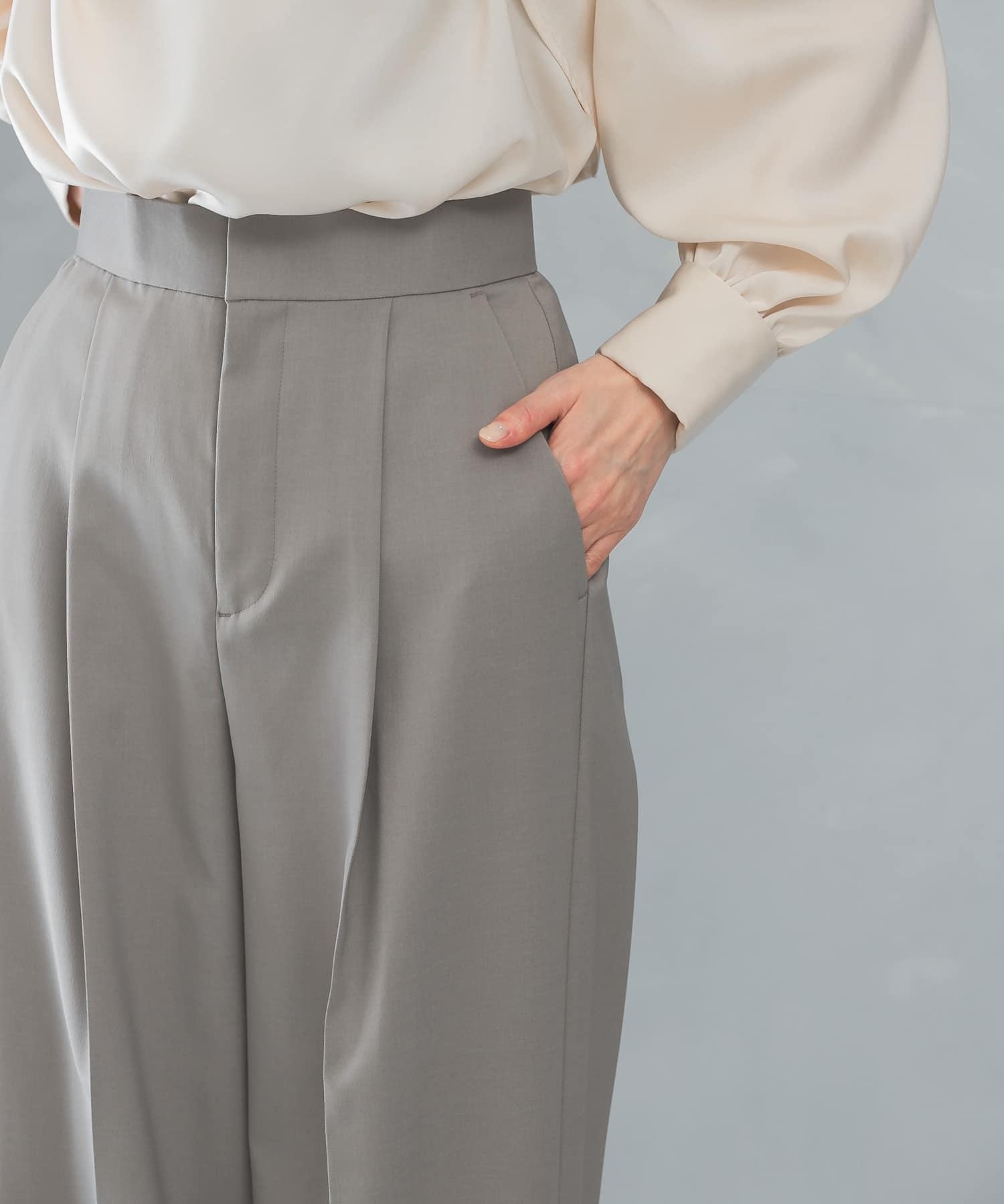 GRAY